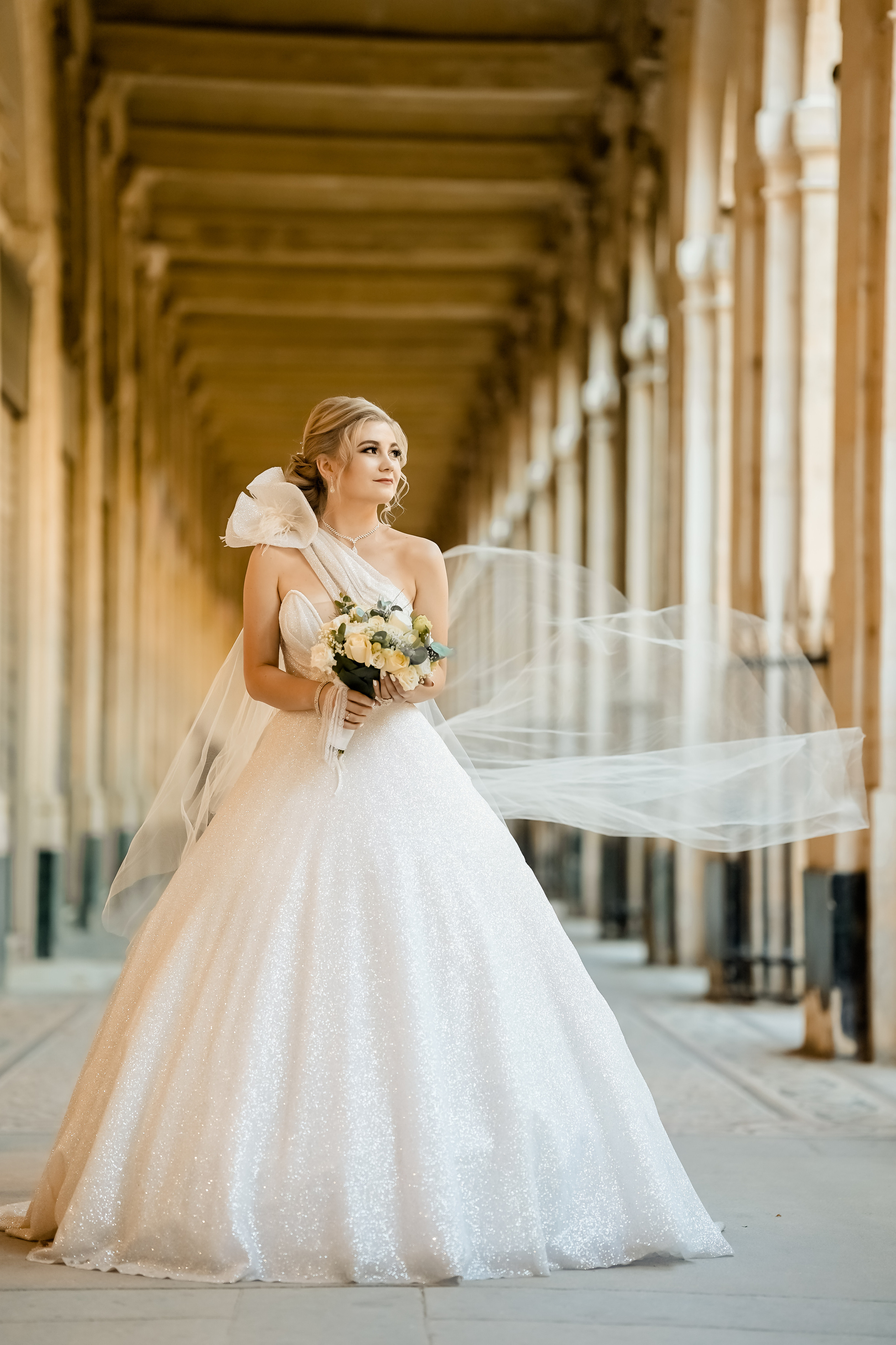 Wedd. Https://www.instagram.com/grosu.photography?igsh=MTR6Y2xobGw1ZTluZg%3D%3D&utm_source=qr