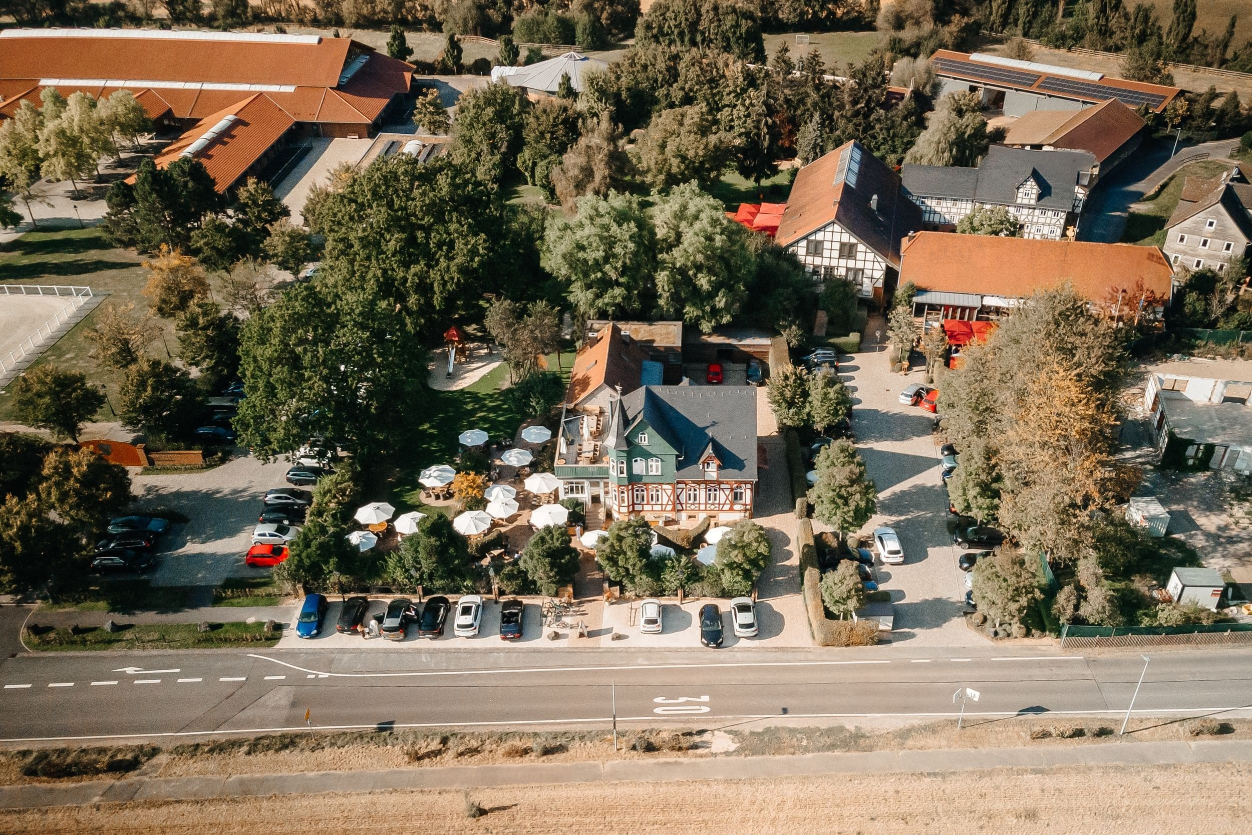 Wedding in Hofgut Dagobertshausen. Wedding photographer & videographer Frankfurt | Denis Mirosnik