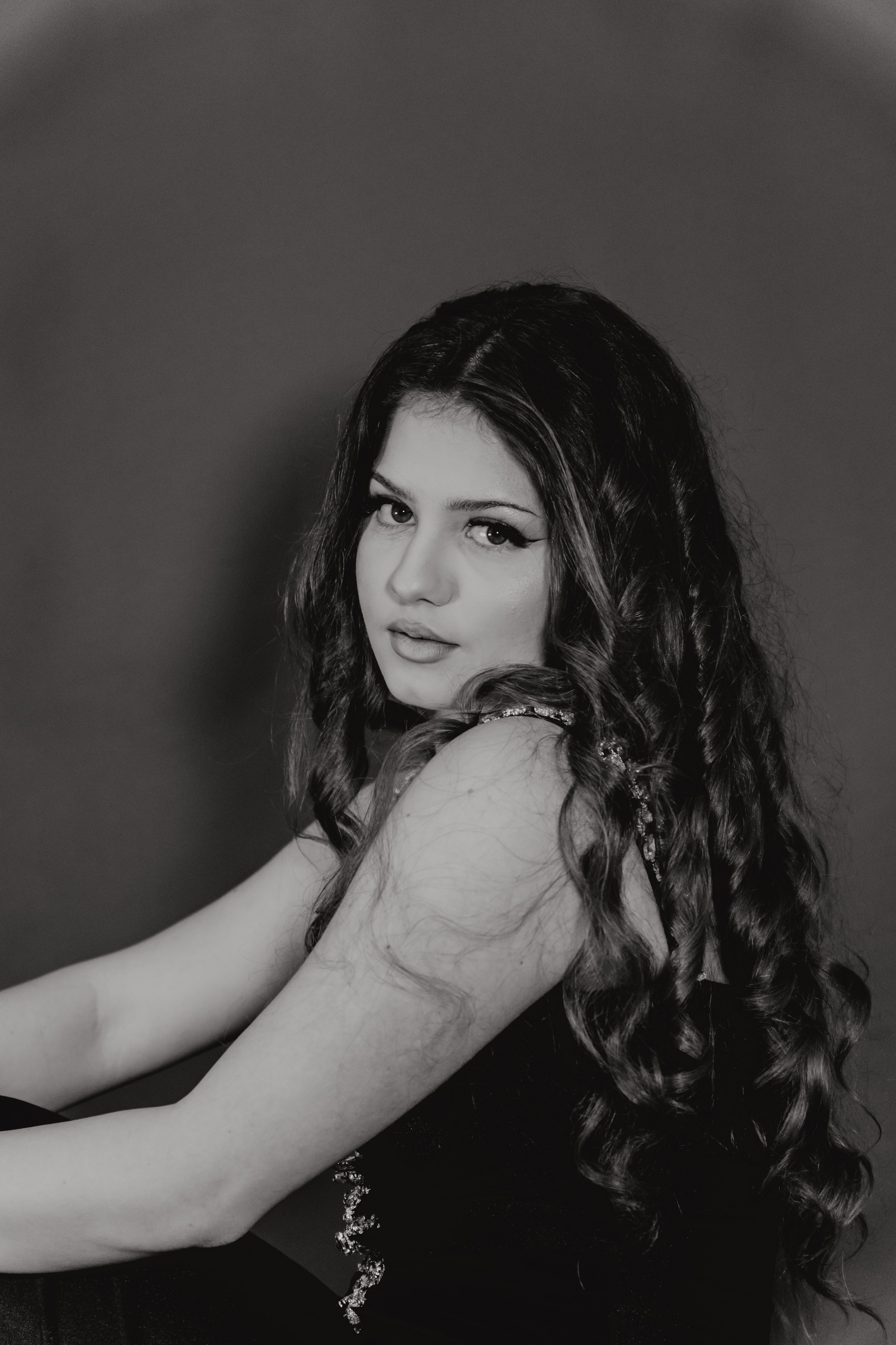 Beatrice. Wedding & couple photographer from Romania Rut Vetan