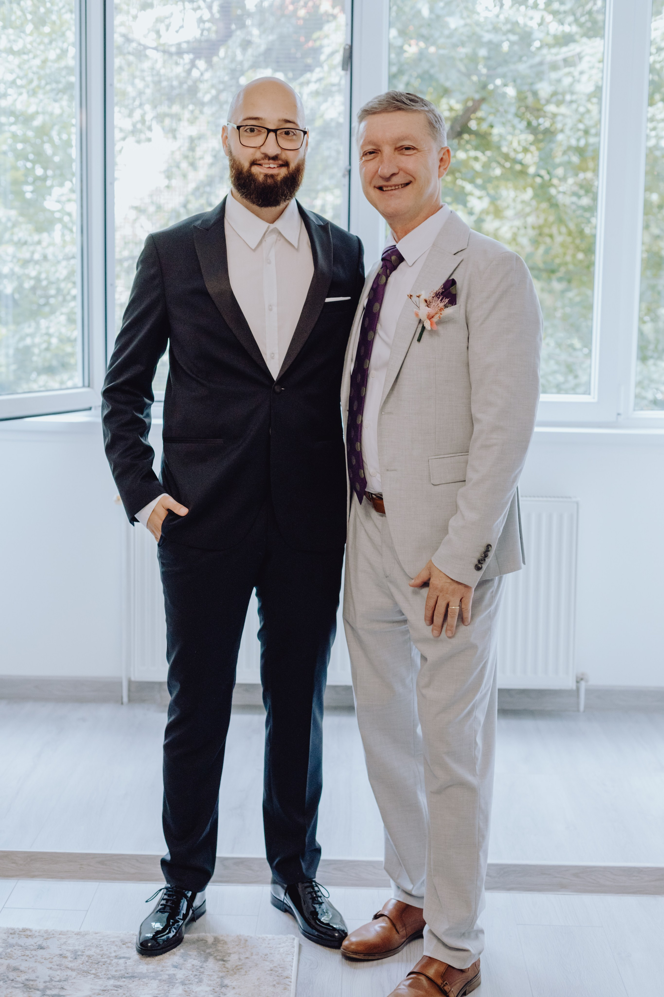 Moise & Delia. Wedding & couple photographer from Romania Rut Vetan