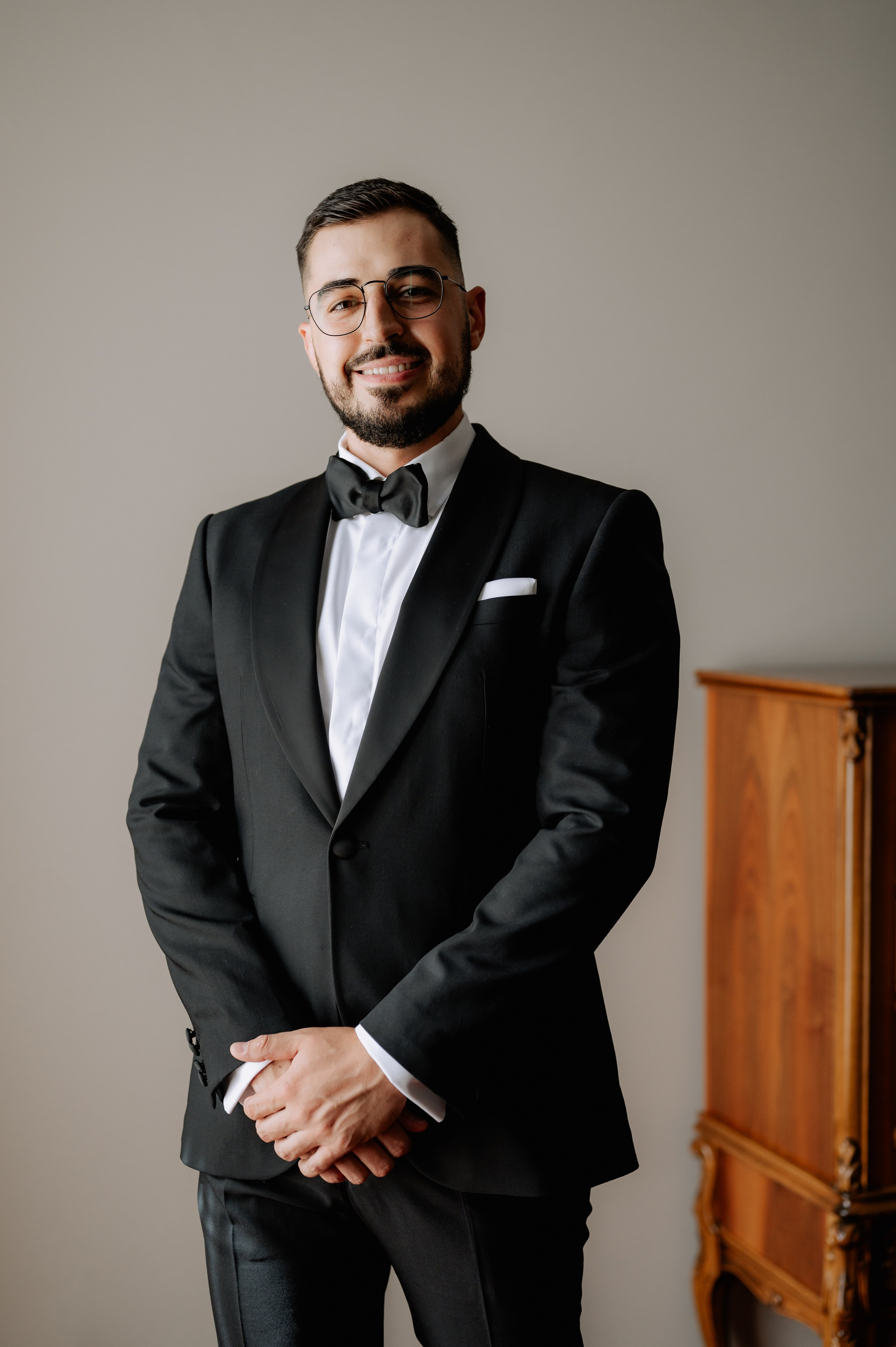 Cununie civila in aer liber , artificii de zi colorate , decor nunta , nunta la Hotel Traian. Proud Vision Weddings | Wedding Photography & Film — Servicii profesionale Foto Video Nunta Iasi