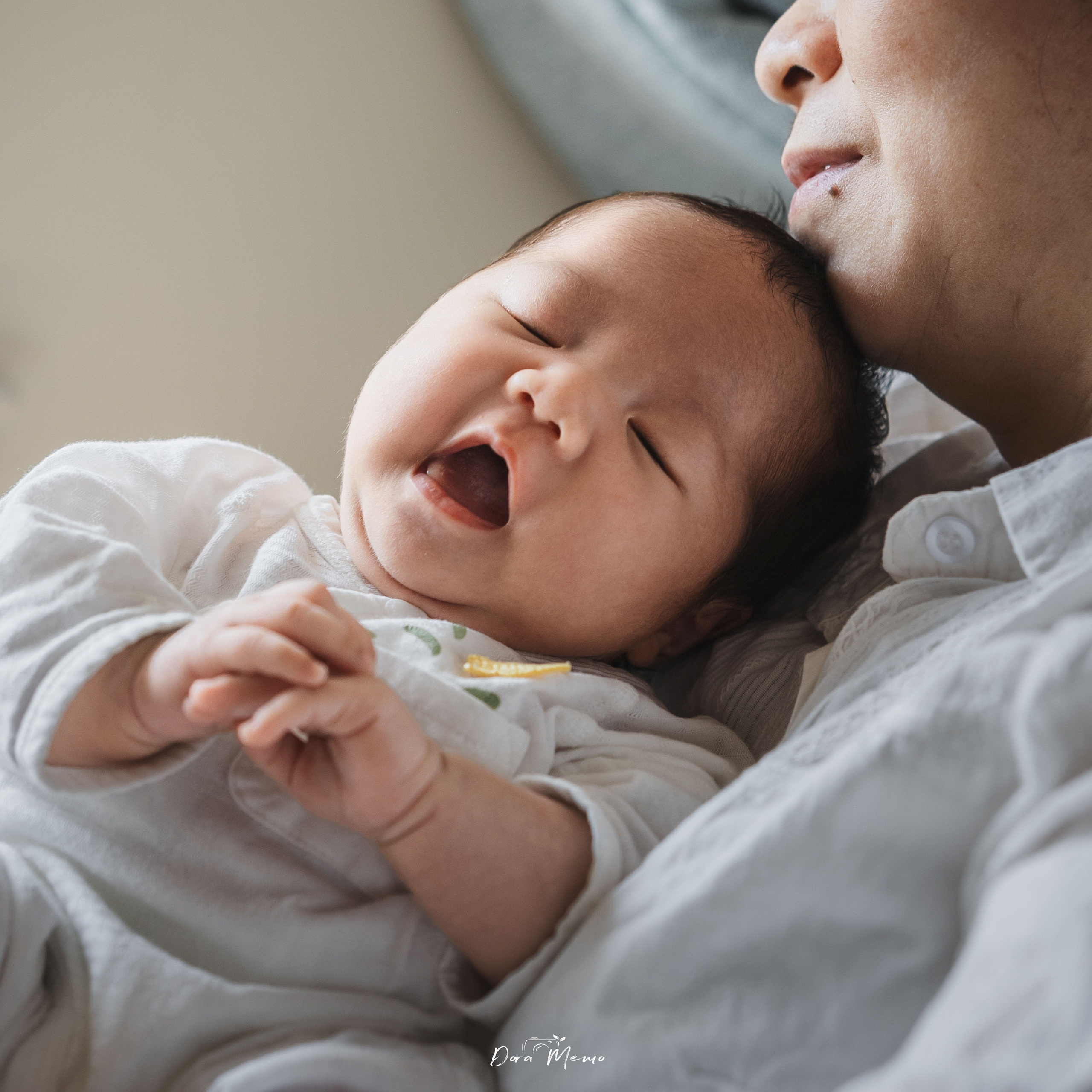 The baby’s one-month celebration. Shanghai Family Photographer Dora