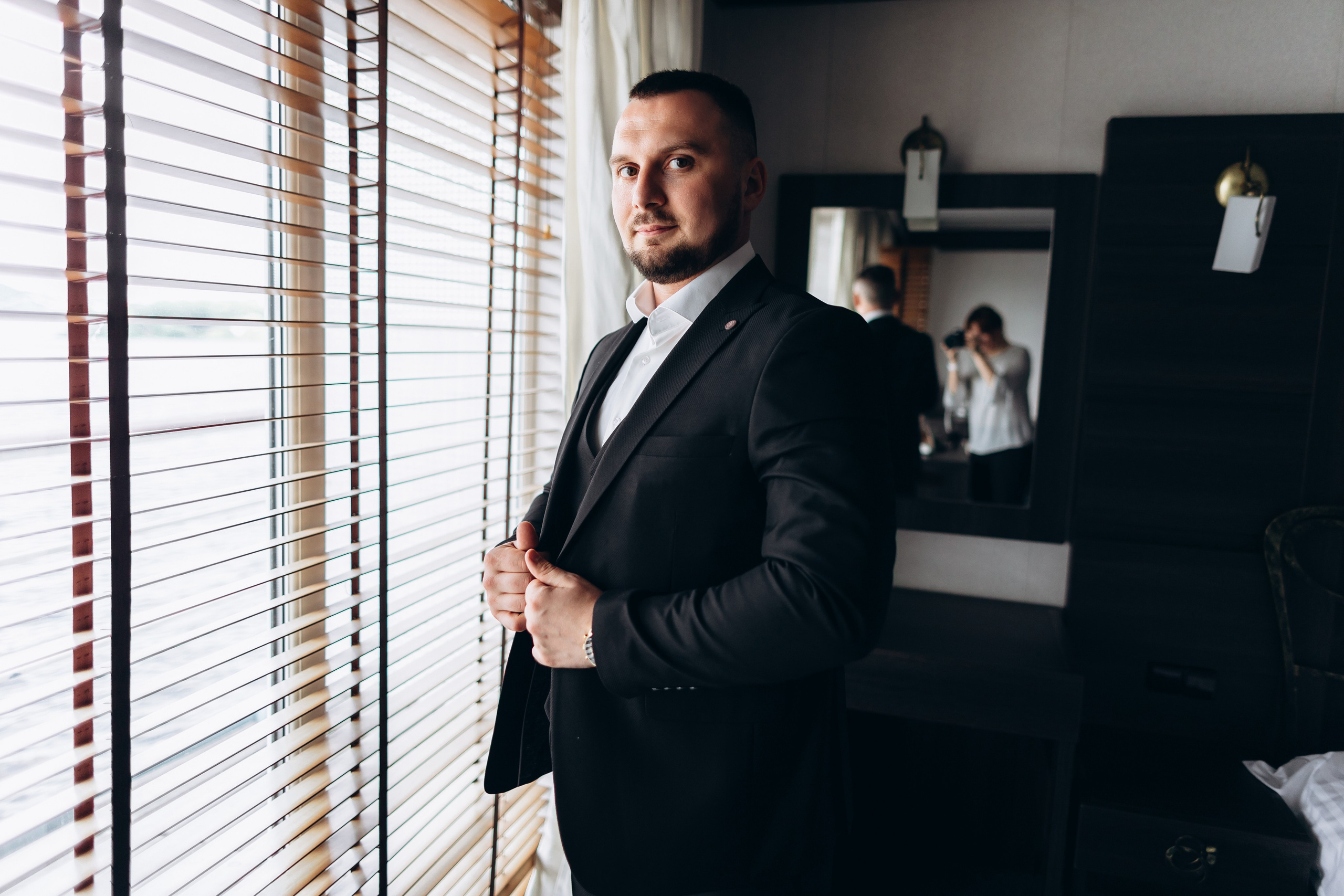 White Wedding. Wedding and Family Photograph