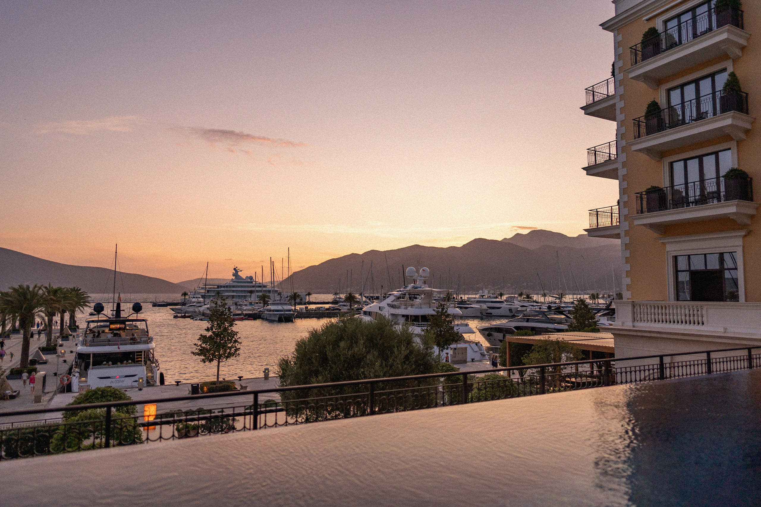 Regent Porto Montenegro Hochzeit: Ihr mediterraner Traum