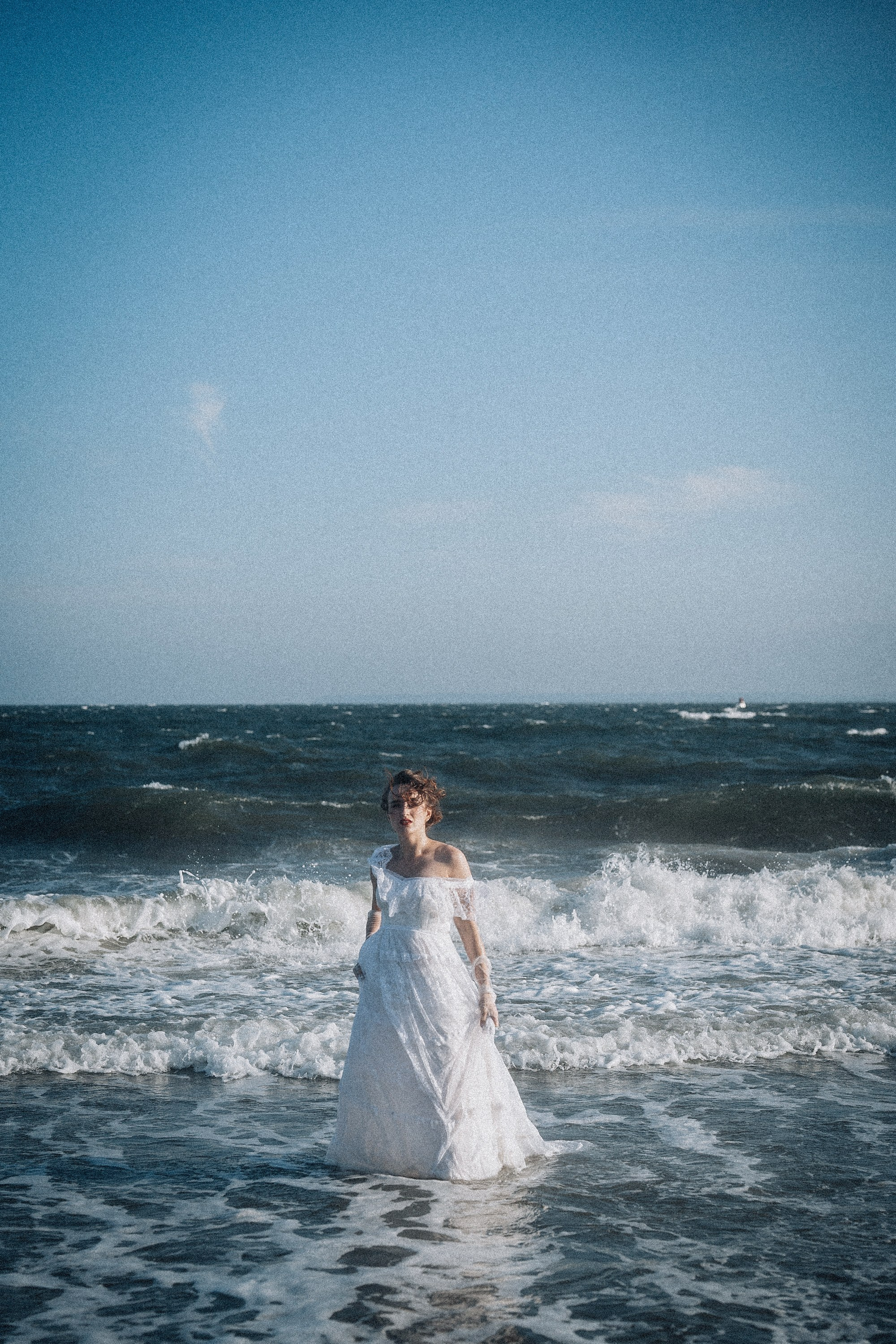 Photoshoot Runaway bride. Portrait and wedding photographer in New York