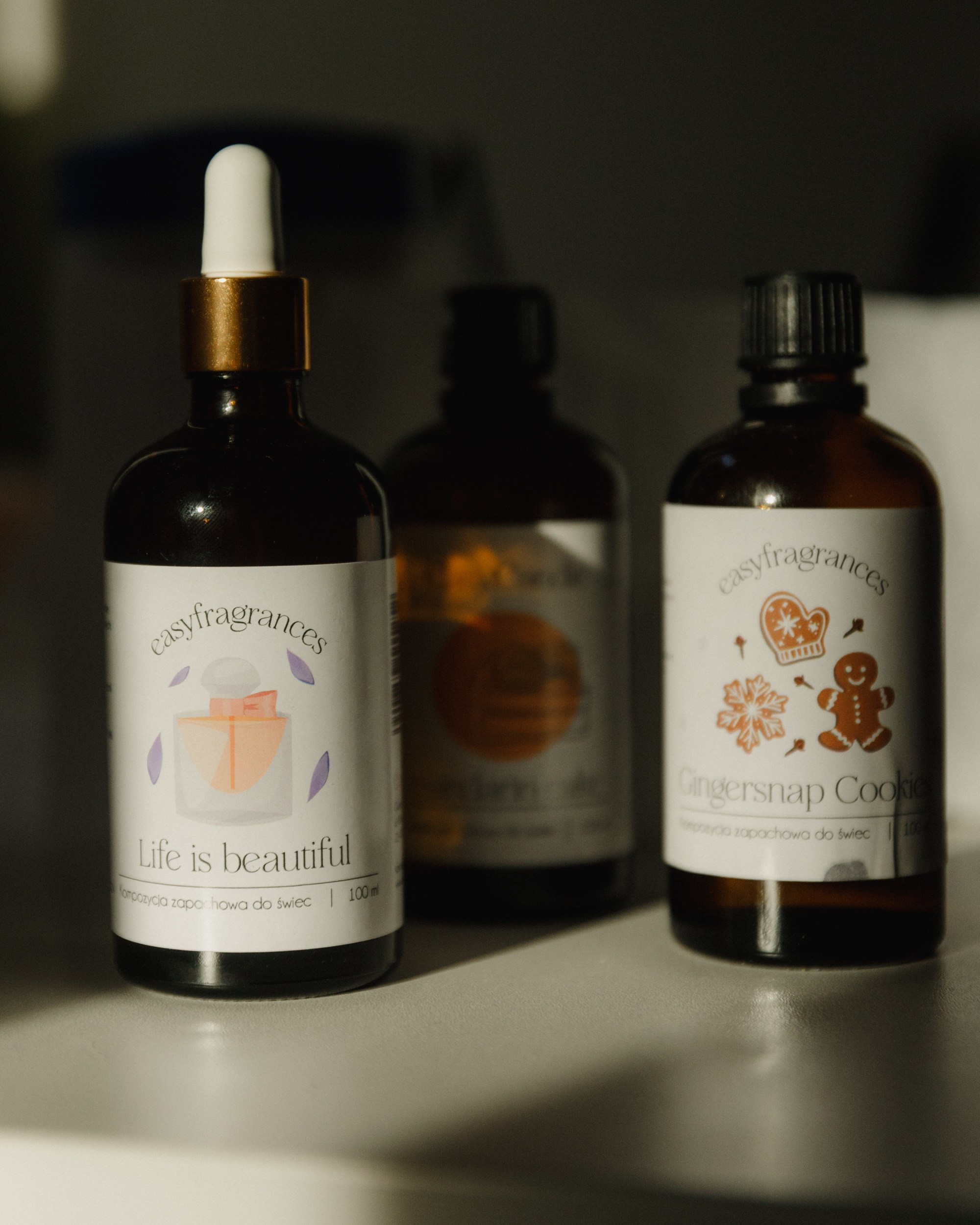 Candles | insta content. Kaja | fotograf we Wrocławiu | ludzie i psy