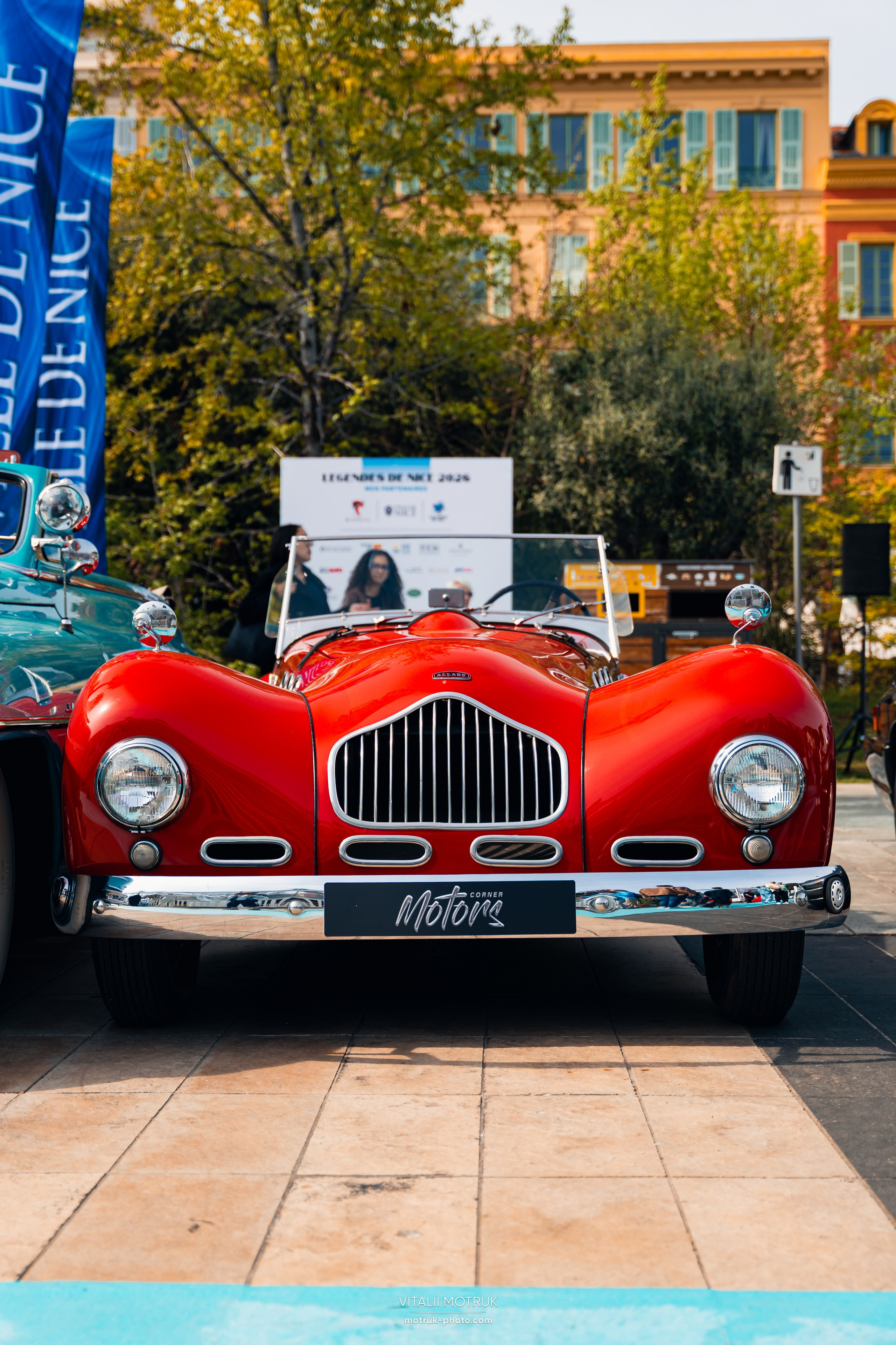 Legends de Nice. Photographe de voitures à Paris — Vitalii Motruk