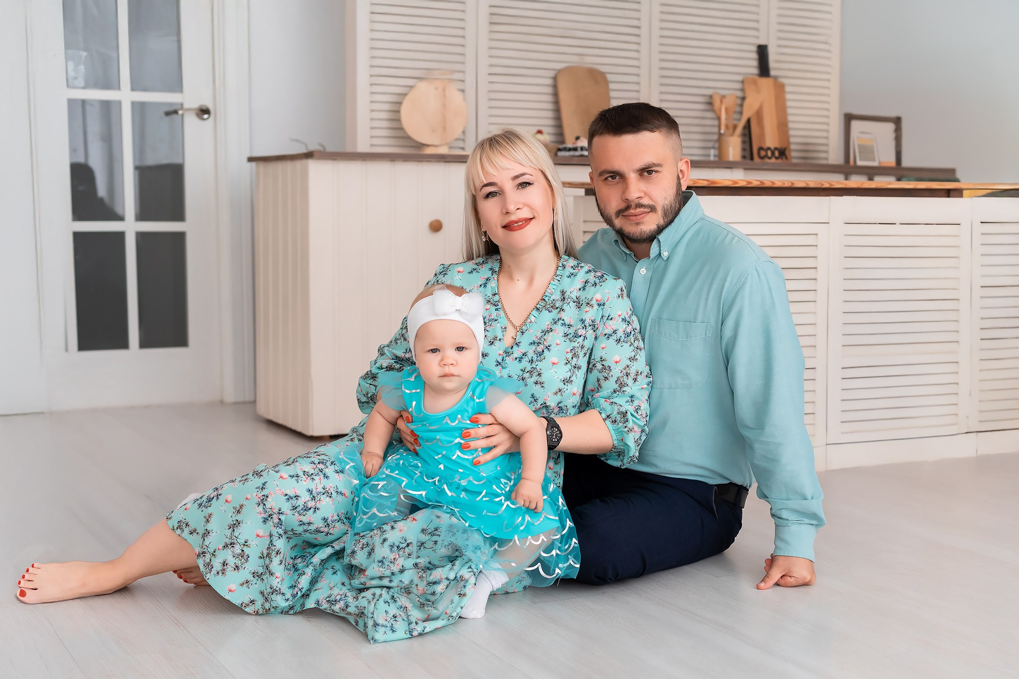 Family photo shoots in Israel. Family photographer in Haifa