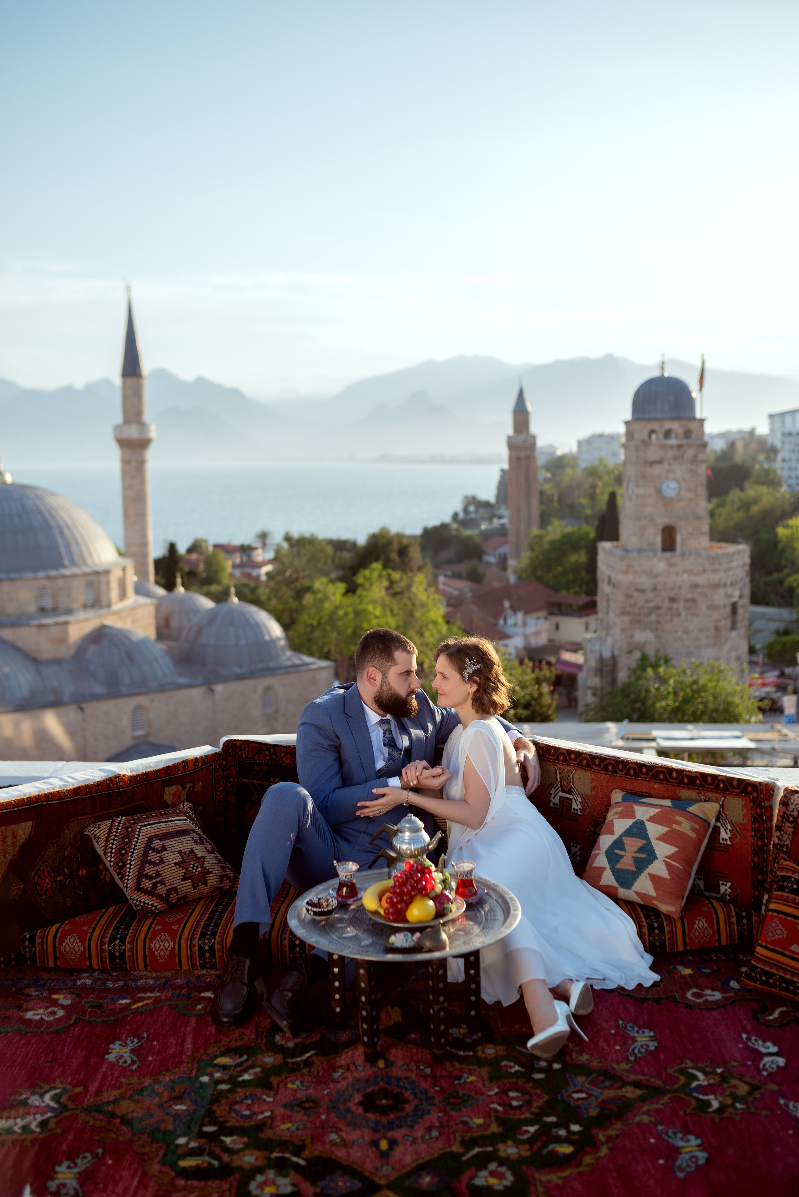 Фотосессия на крыше с коврами