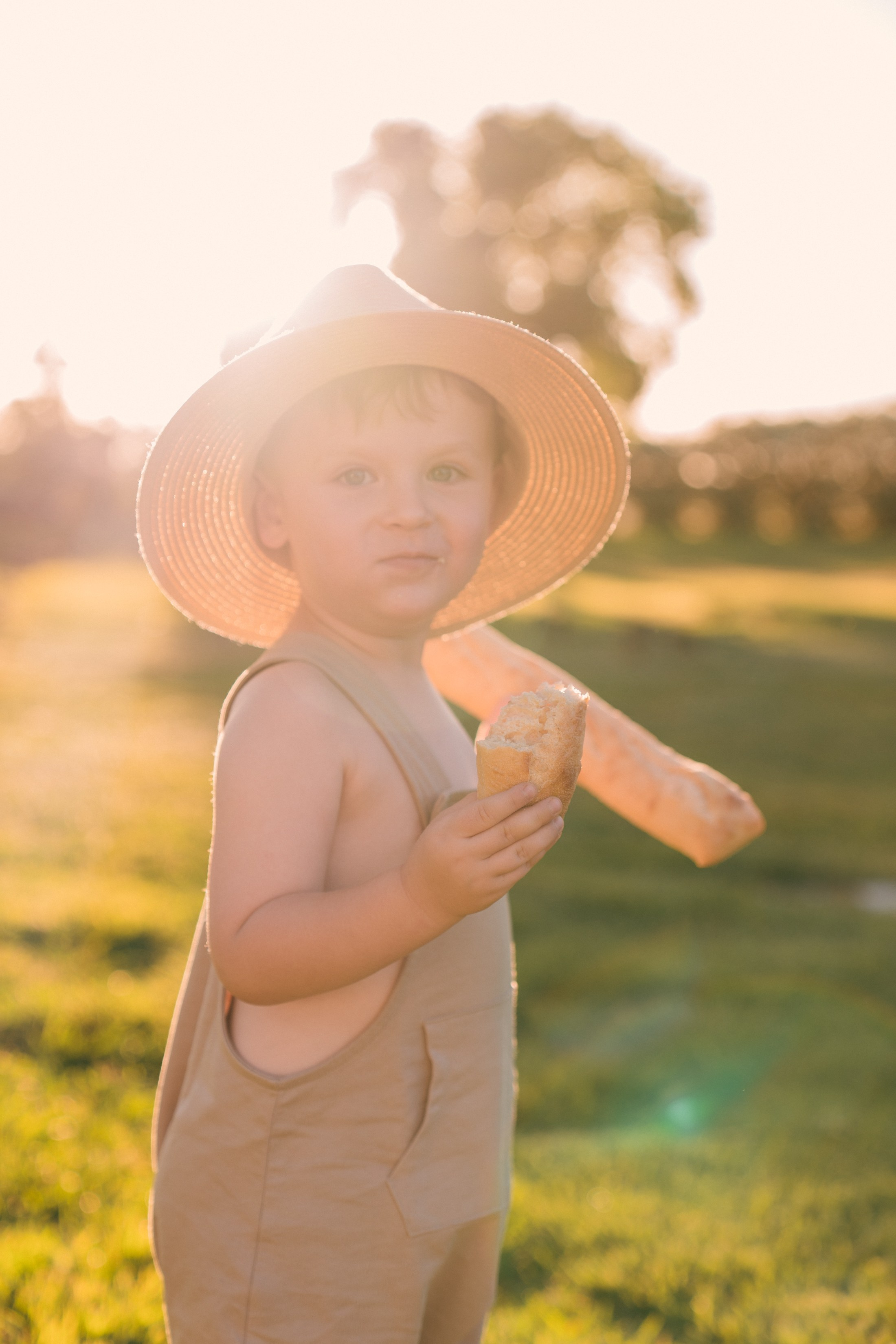 Yulya, Robert&Gordey. Wedding & elopement photographer Viktoriya Kravtsov. Las Vegas