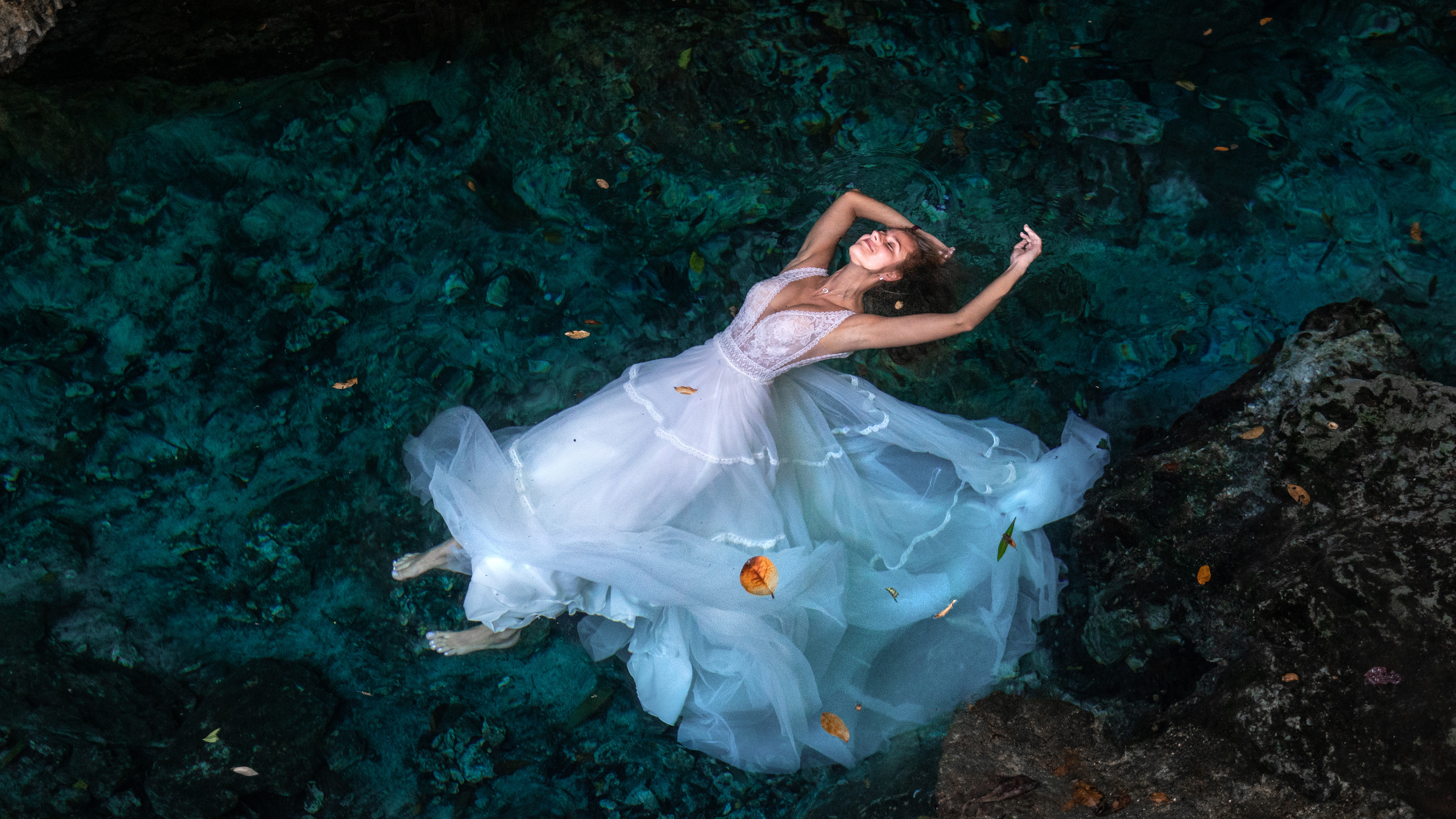 Unique Tulum portrait shoot in a sacred water cave