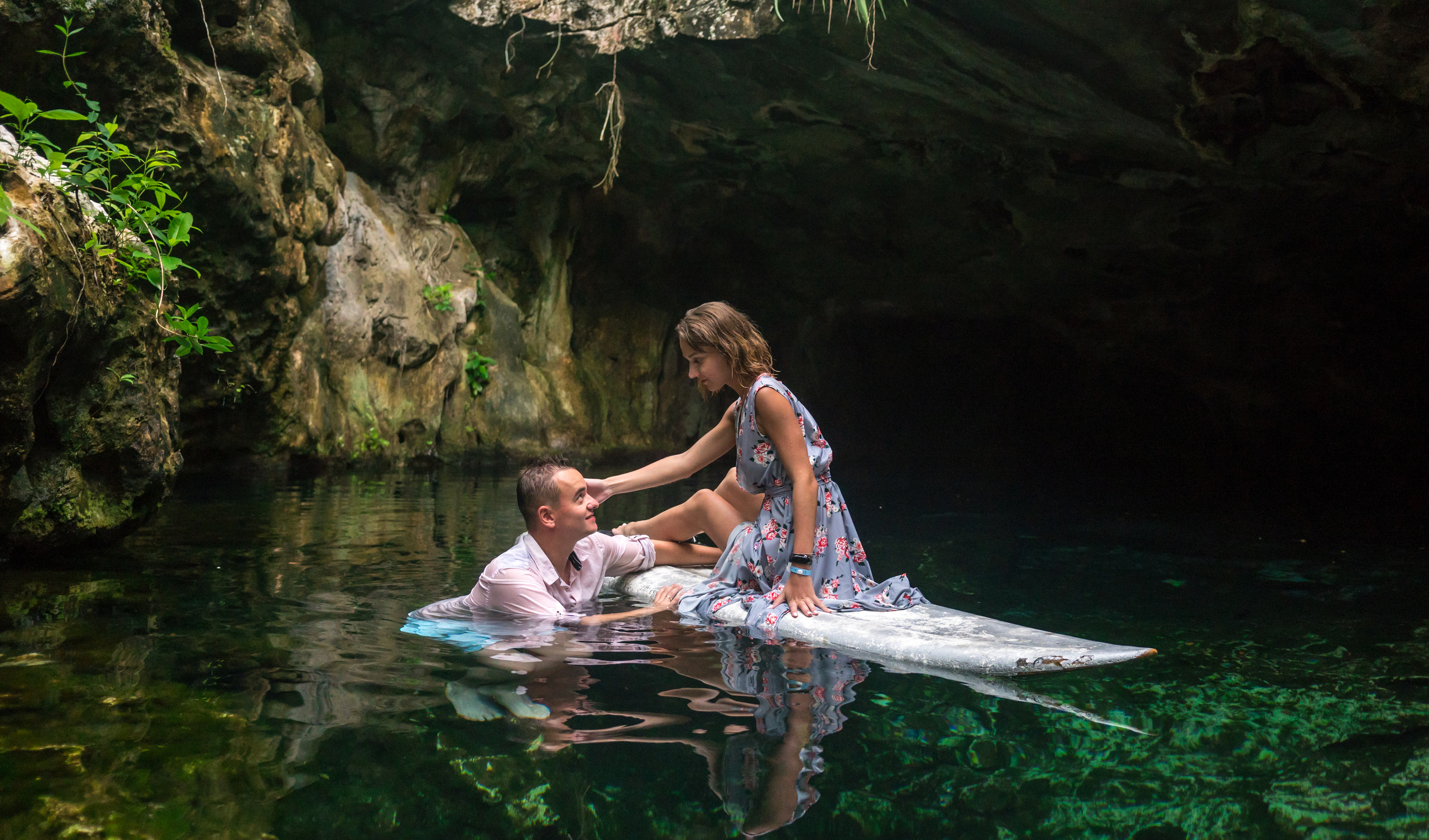 Proposal photography session in Riviera Maya for travelers