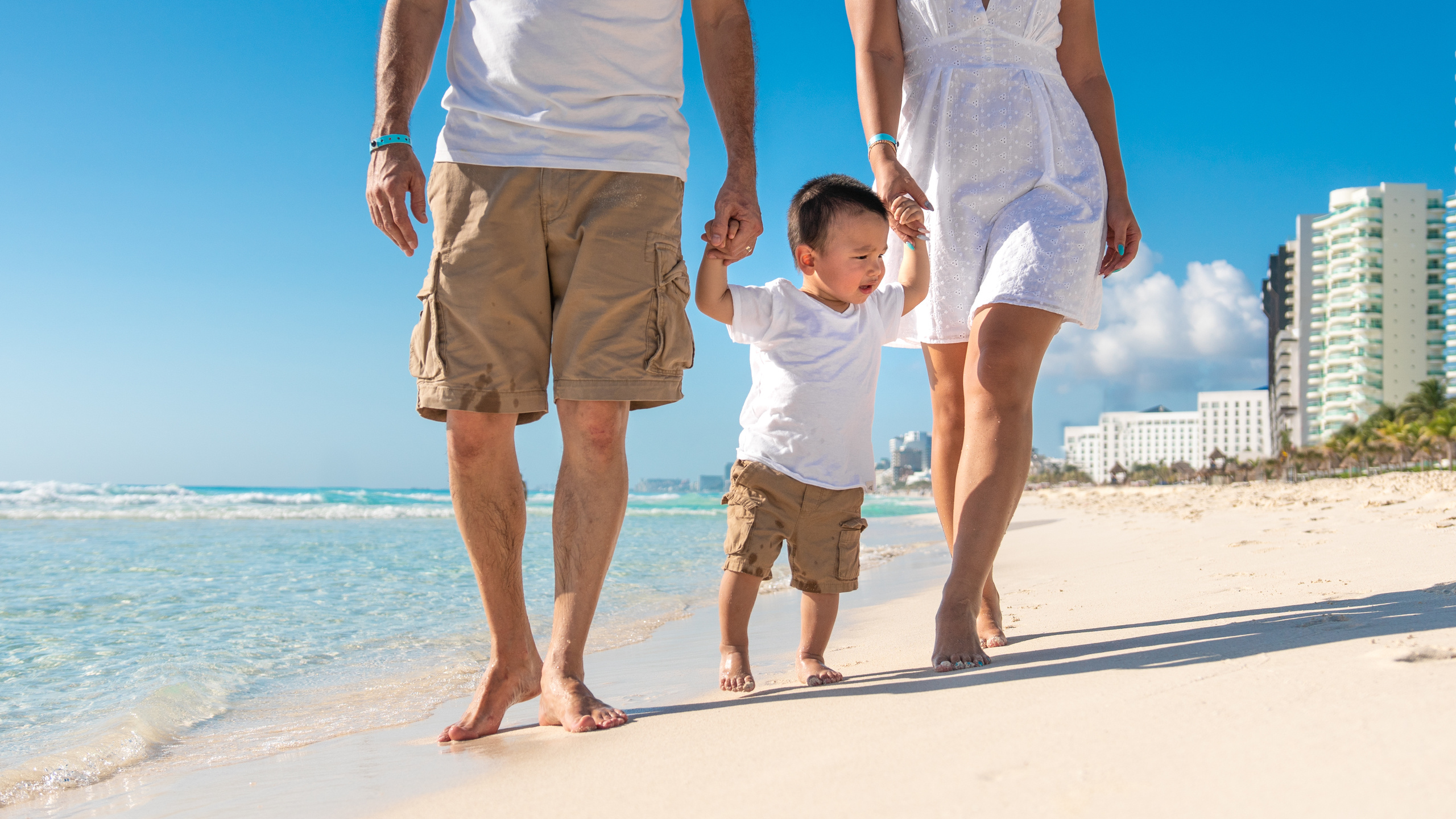 family photoshoot in Mexico, Cancun