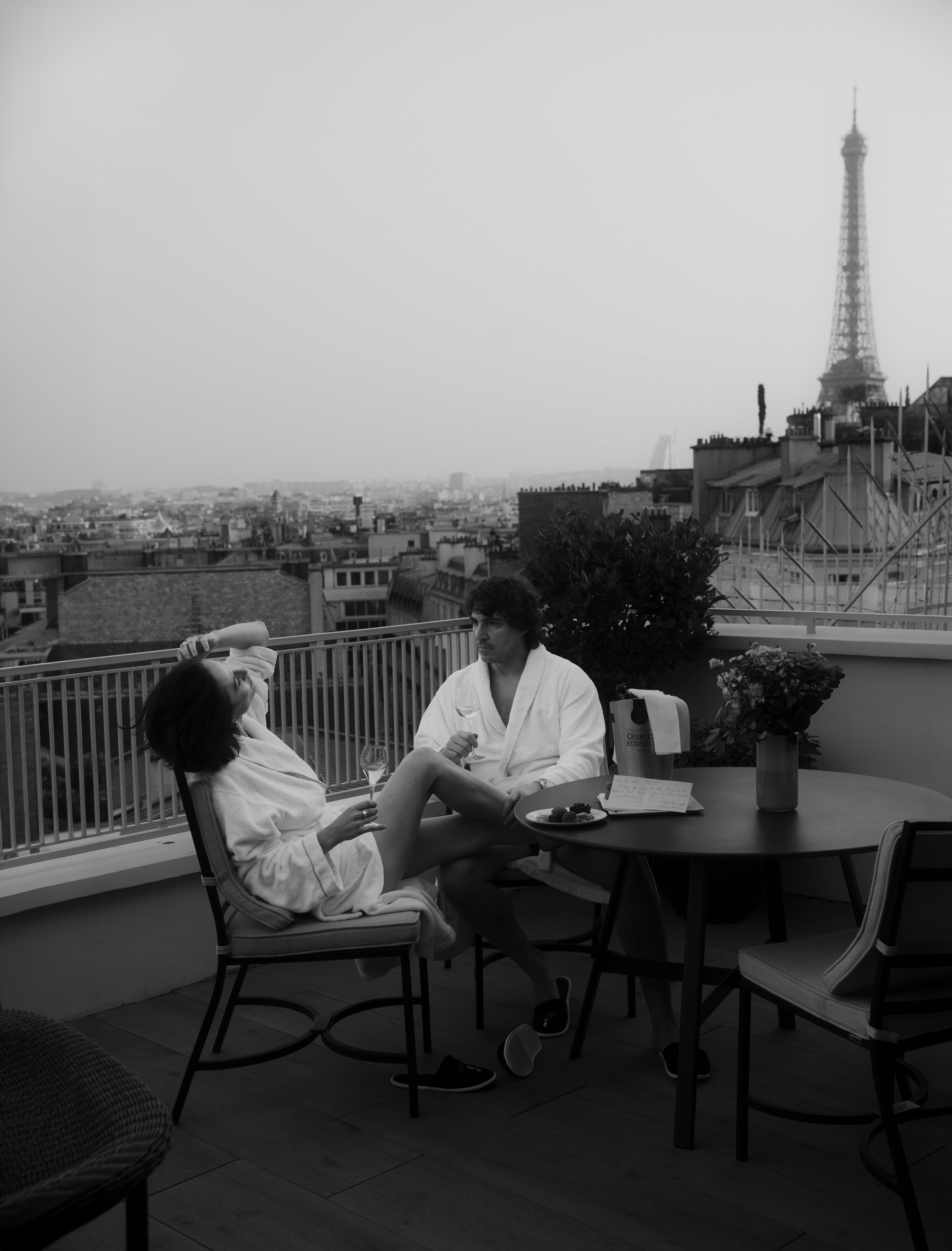 Ekaterina & Emanuele at Hôtel de Sers. Paris photographer — Polina Osipova