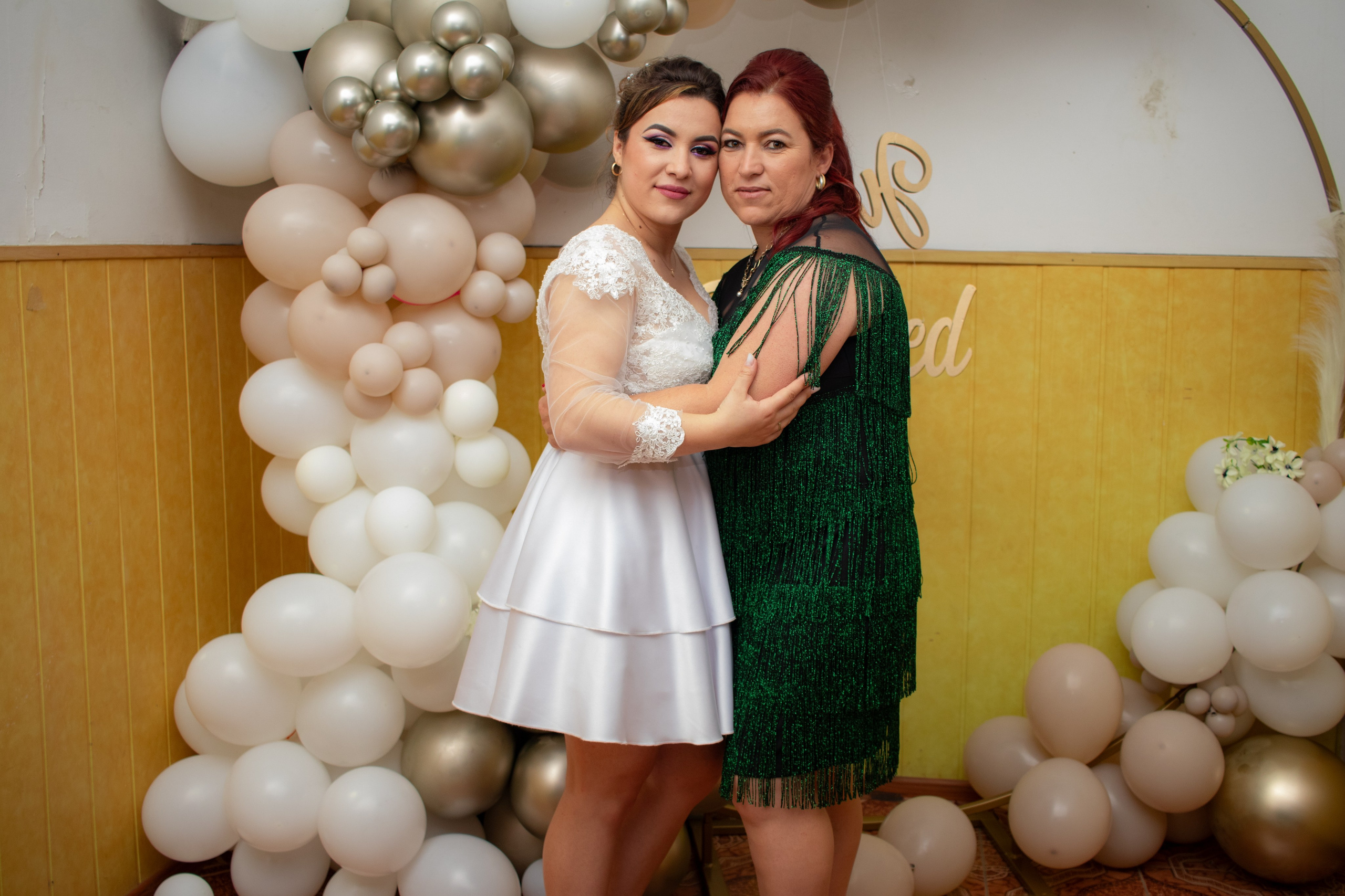 Ramona & Sebi. Fotograf si videograf — evenimente si studio