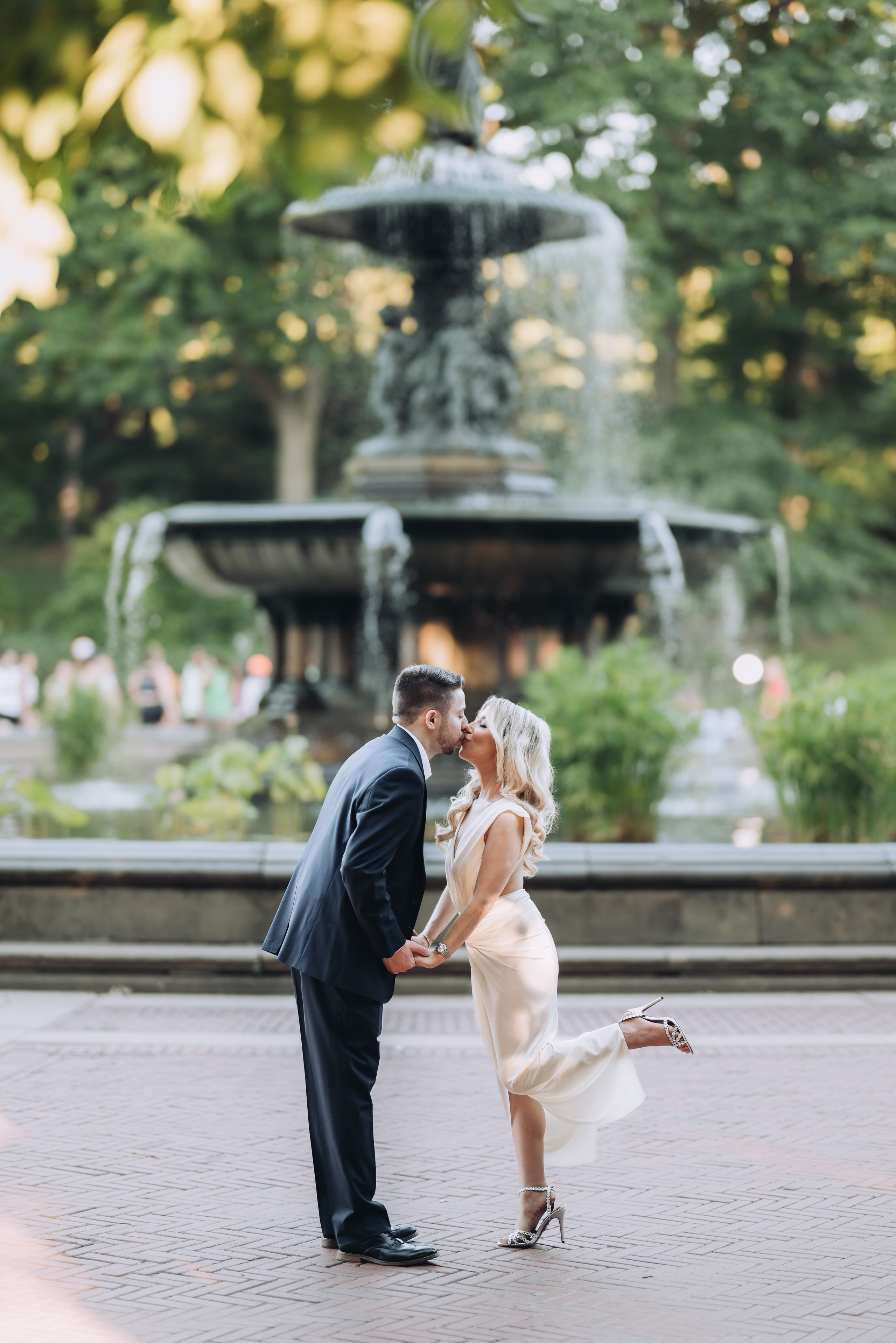 Engagement & Love Story. Wedding Photo & Video