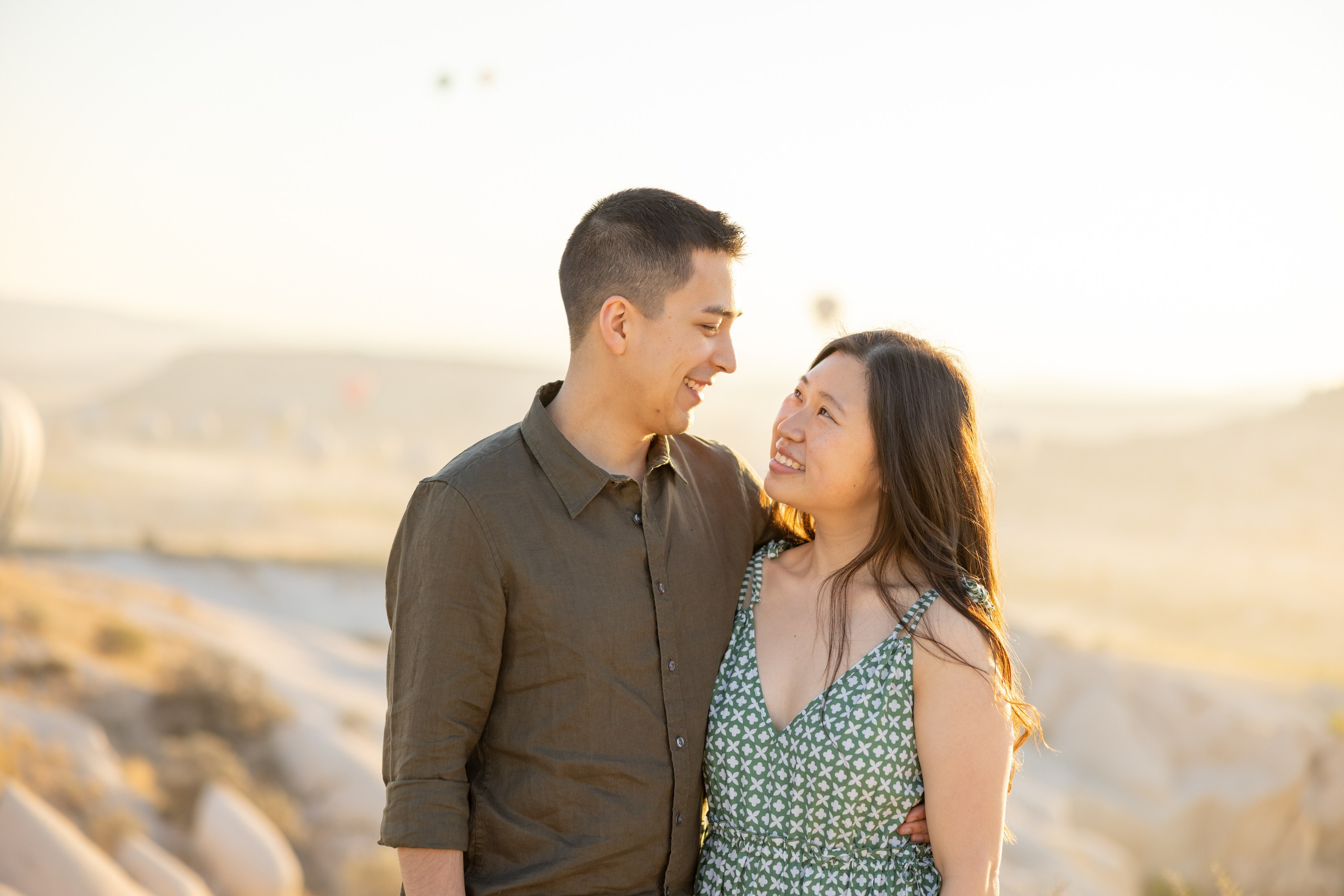 Romantic Love Story Photoshoot with Hot Air Balloons in Cappadocia. Julia Ganch I Fashion Wedding Photography I Cappadocia Turkey