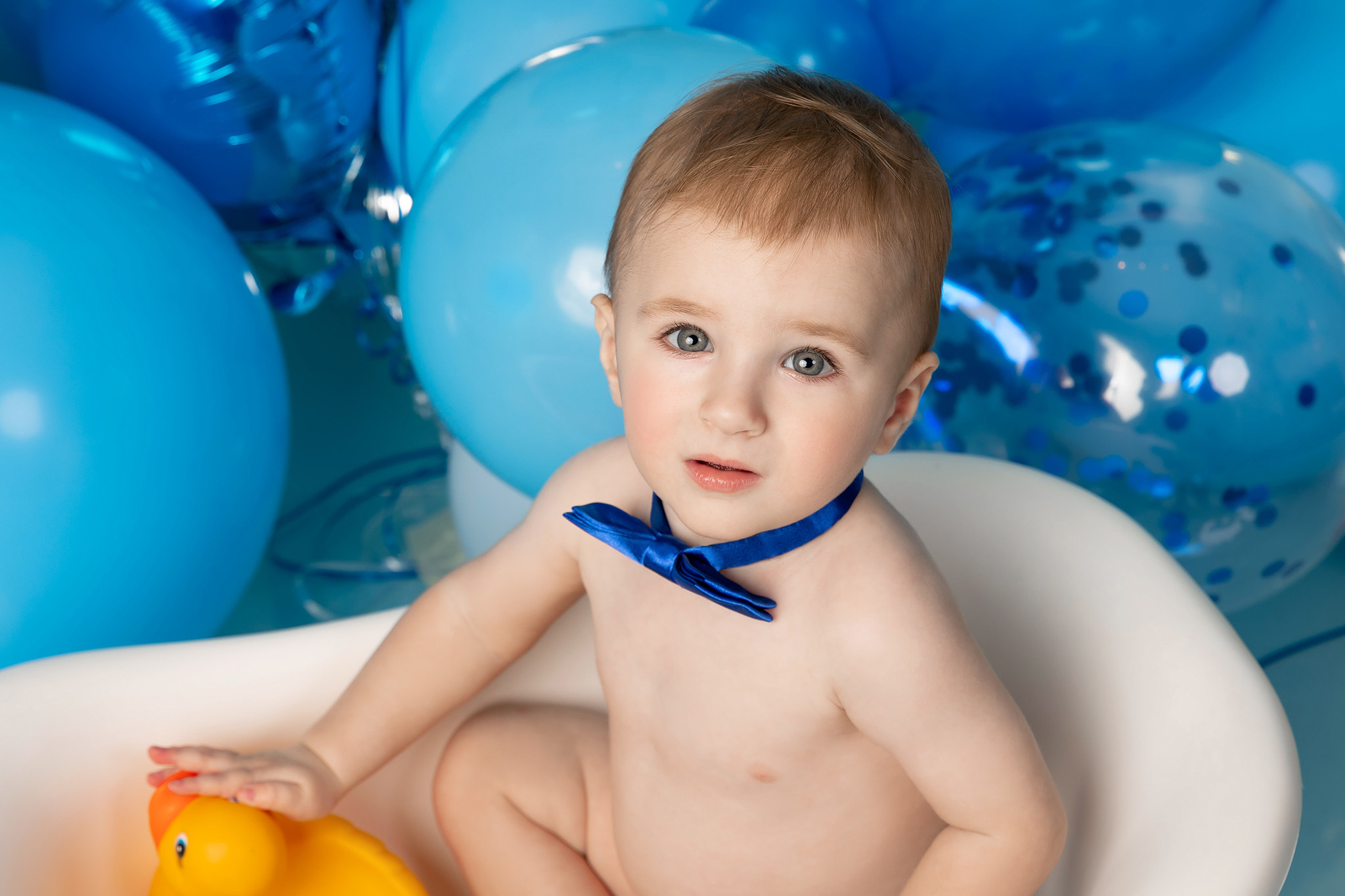 Smash cake photo session in Miami. Miami Family and Event Photographer