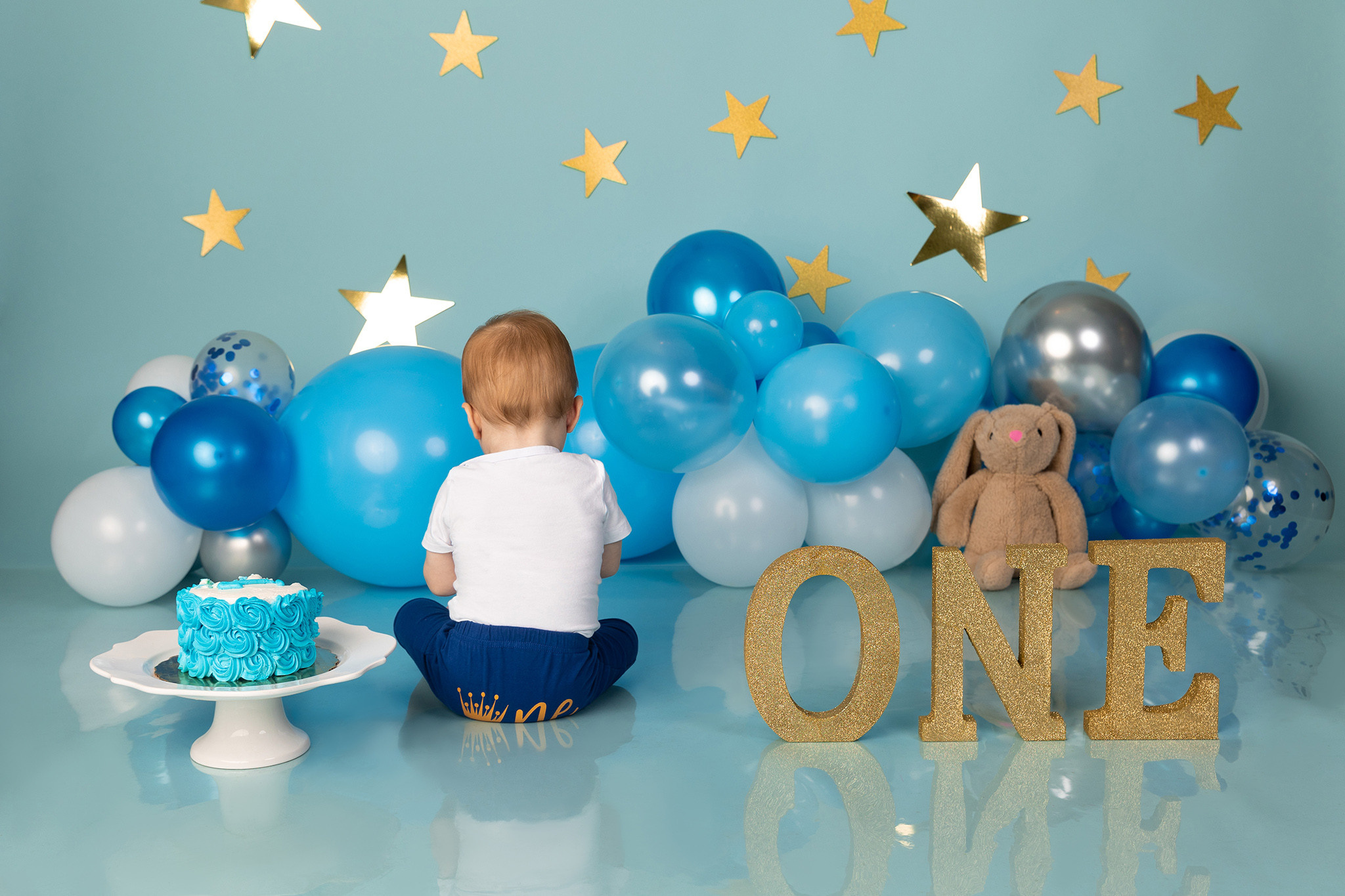 Smash cake photo session in Miami. Miami Family and Event Photographer