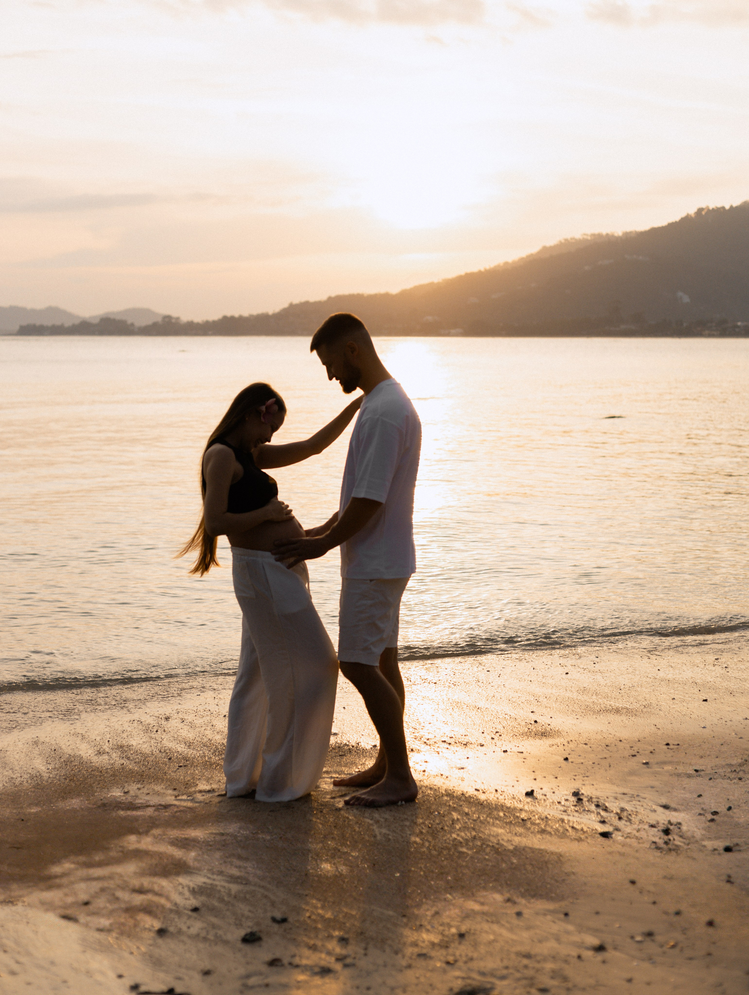 PREGNANCY. Photographer on Koh Samui