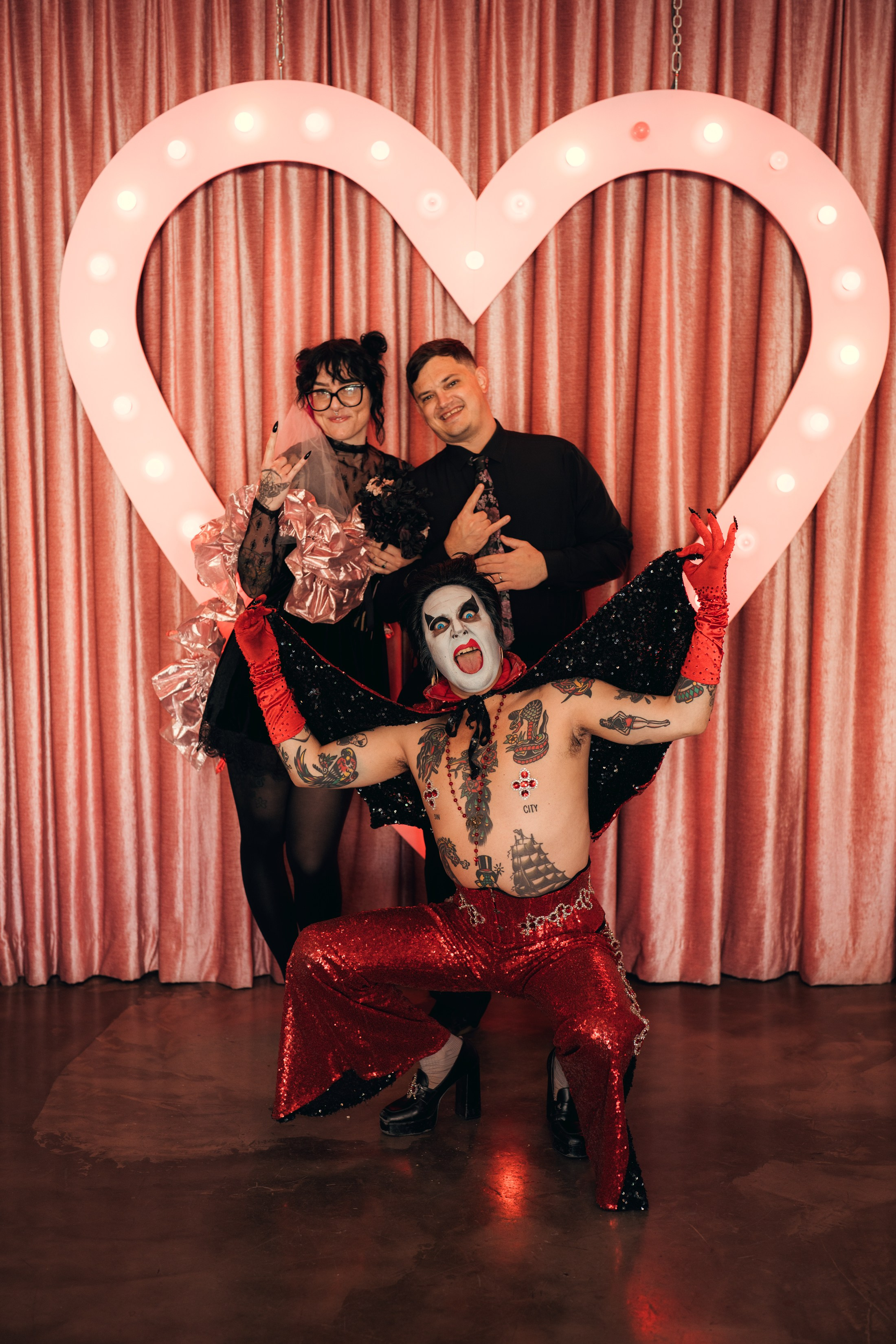 Bee&Tony. Wedding & elopement photographer Viktoriya Kravtsov. Las Vegas