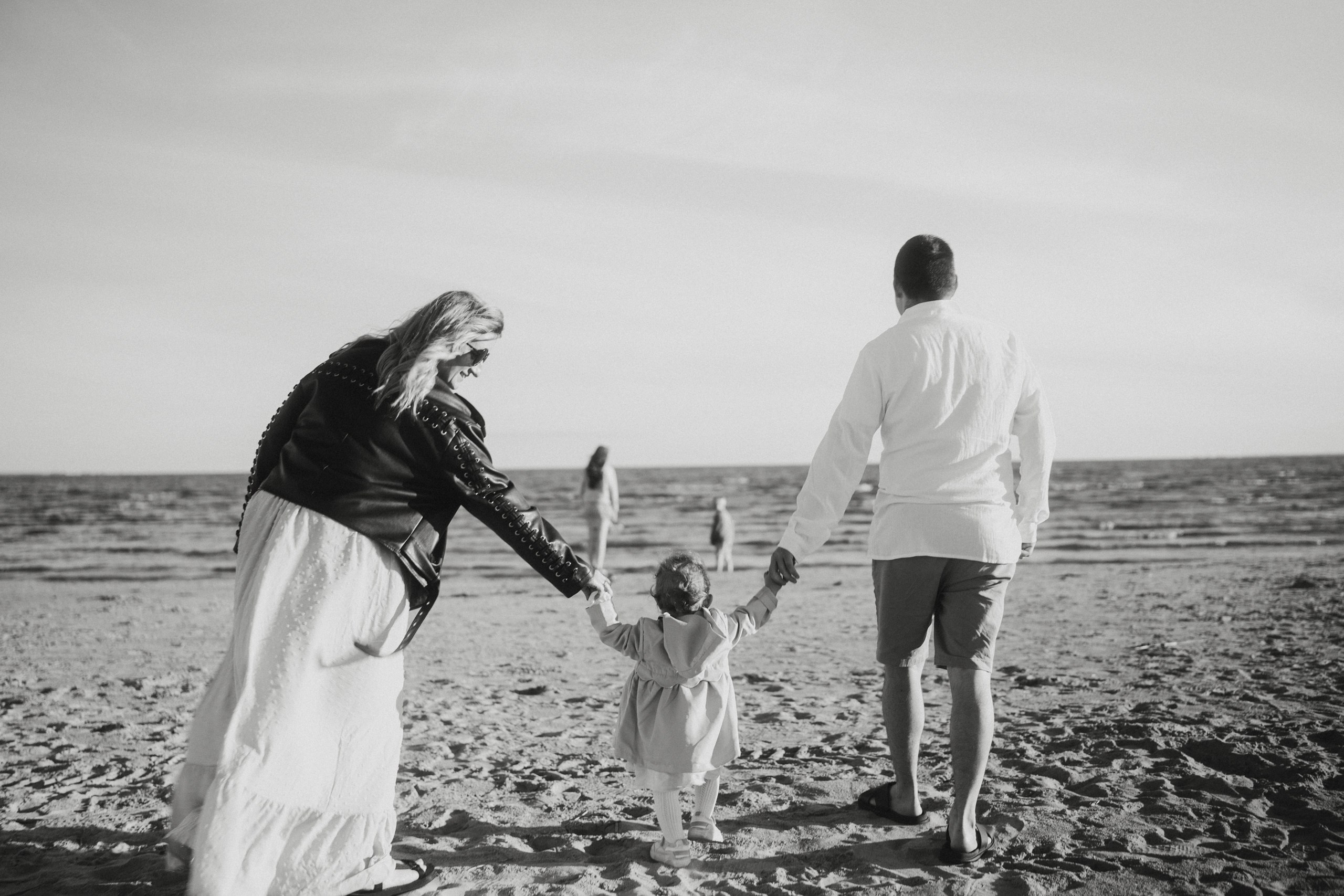 By the Sea. Couple and Family Photographer in Tallinn, Sasha Kaloshin