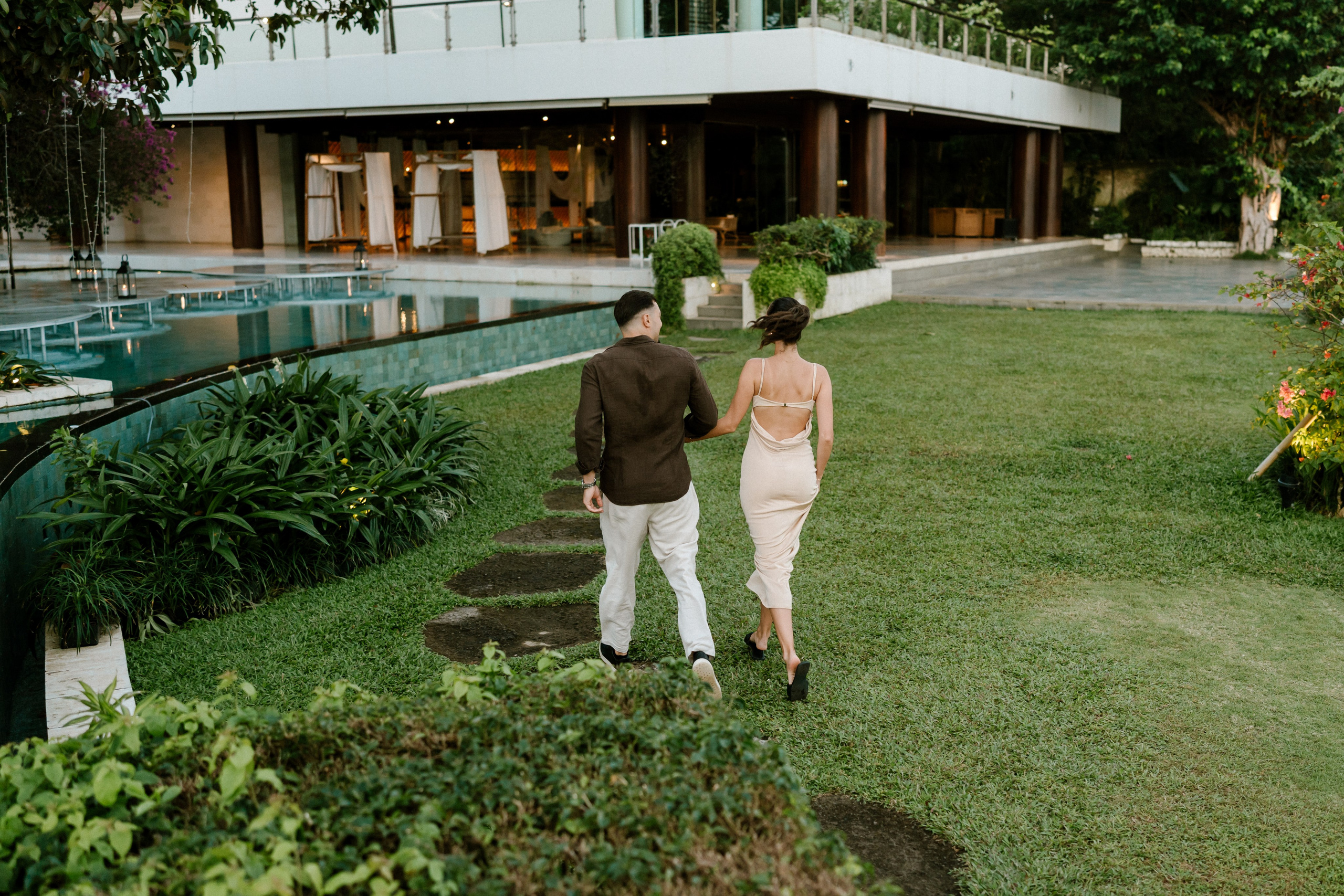 Nicolaos & Ivanna. Female Photographer in Bali