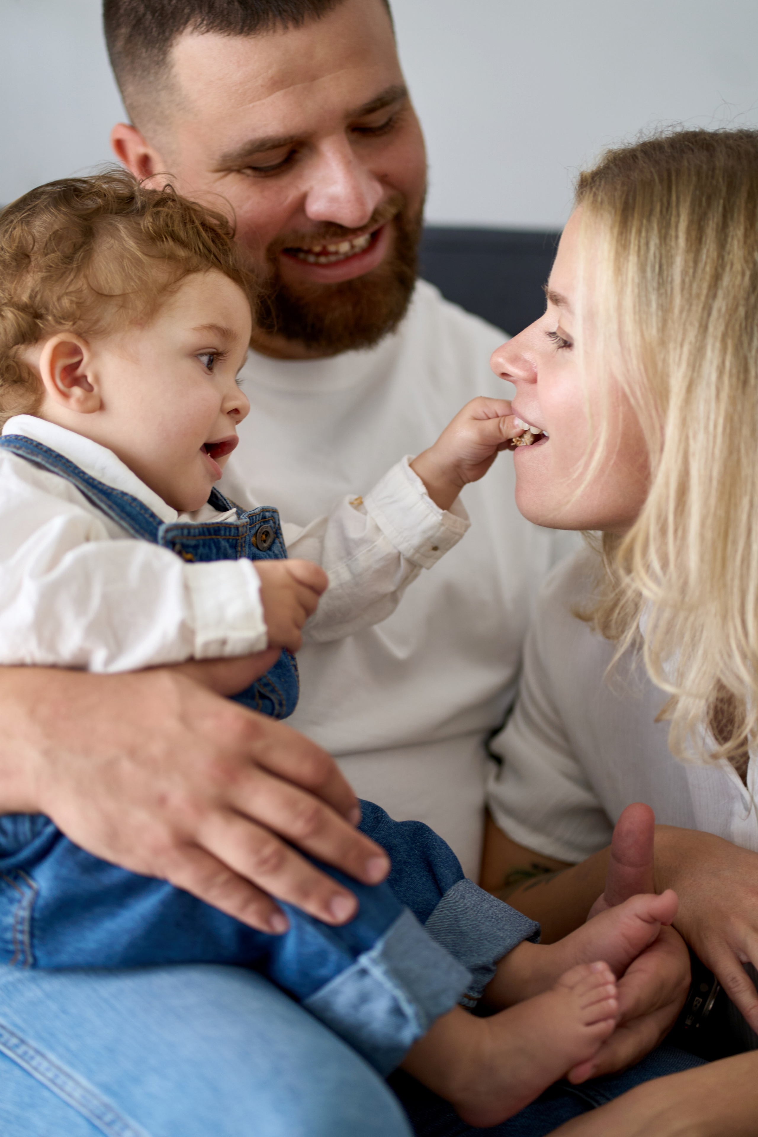 Gilad is 1 year old. צלם אלכס ברט בישראל