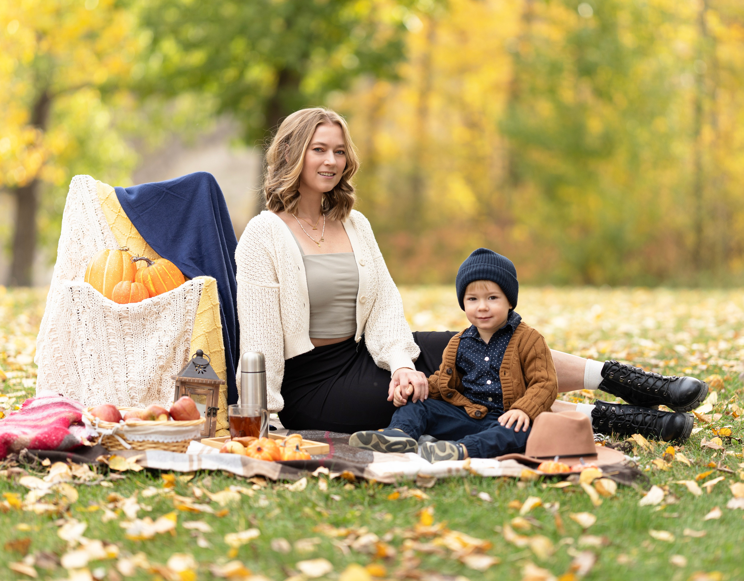 Calgary Portrait & Family and Child Photographer