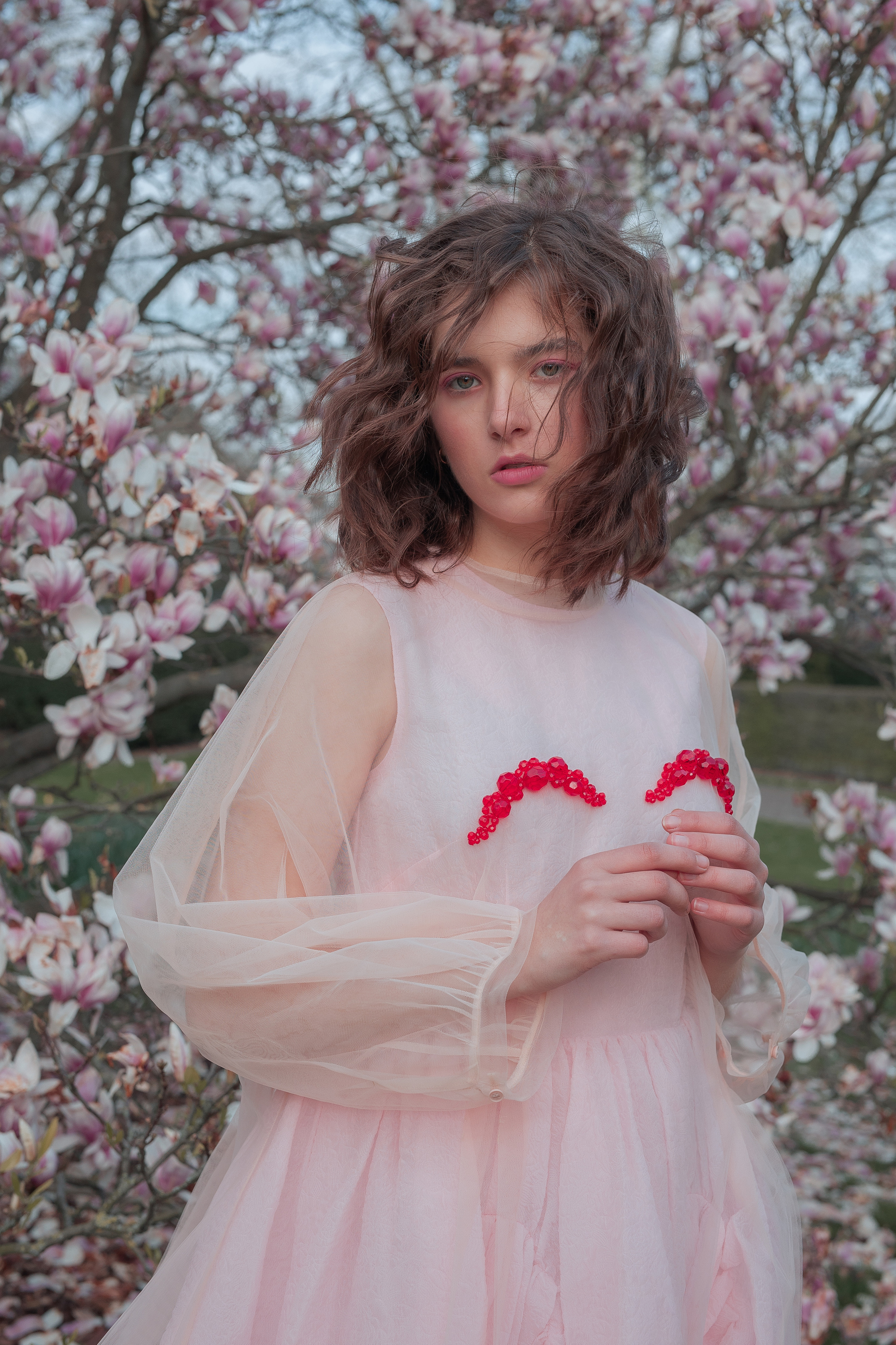 Fotoshootings unter Magnolien. Familien & Hochzeitfotografin Nadja Holzmann