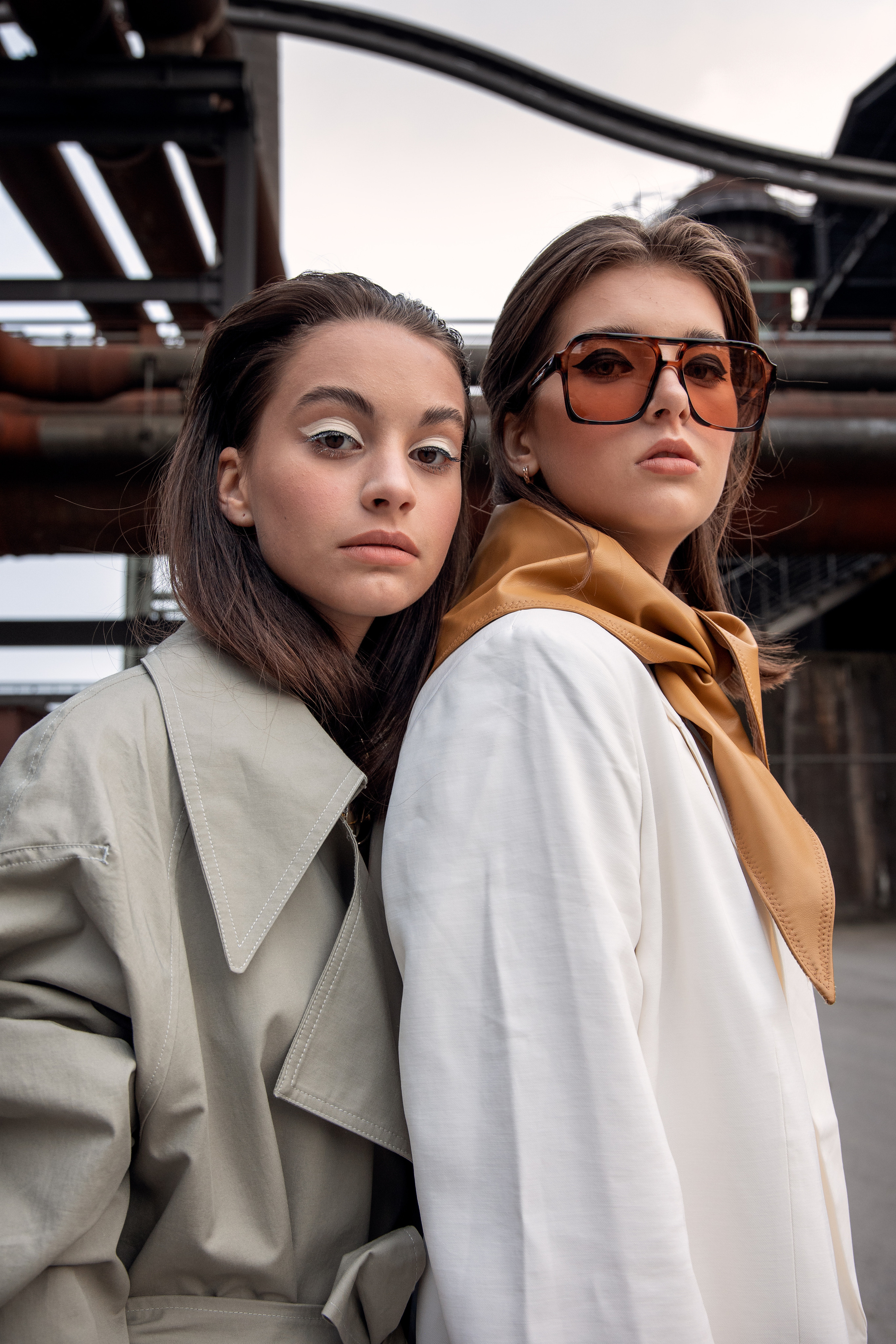 Maja und Amelina. Familien & Hochzeitfotografin Nadja Holzmann