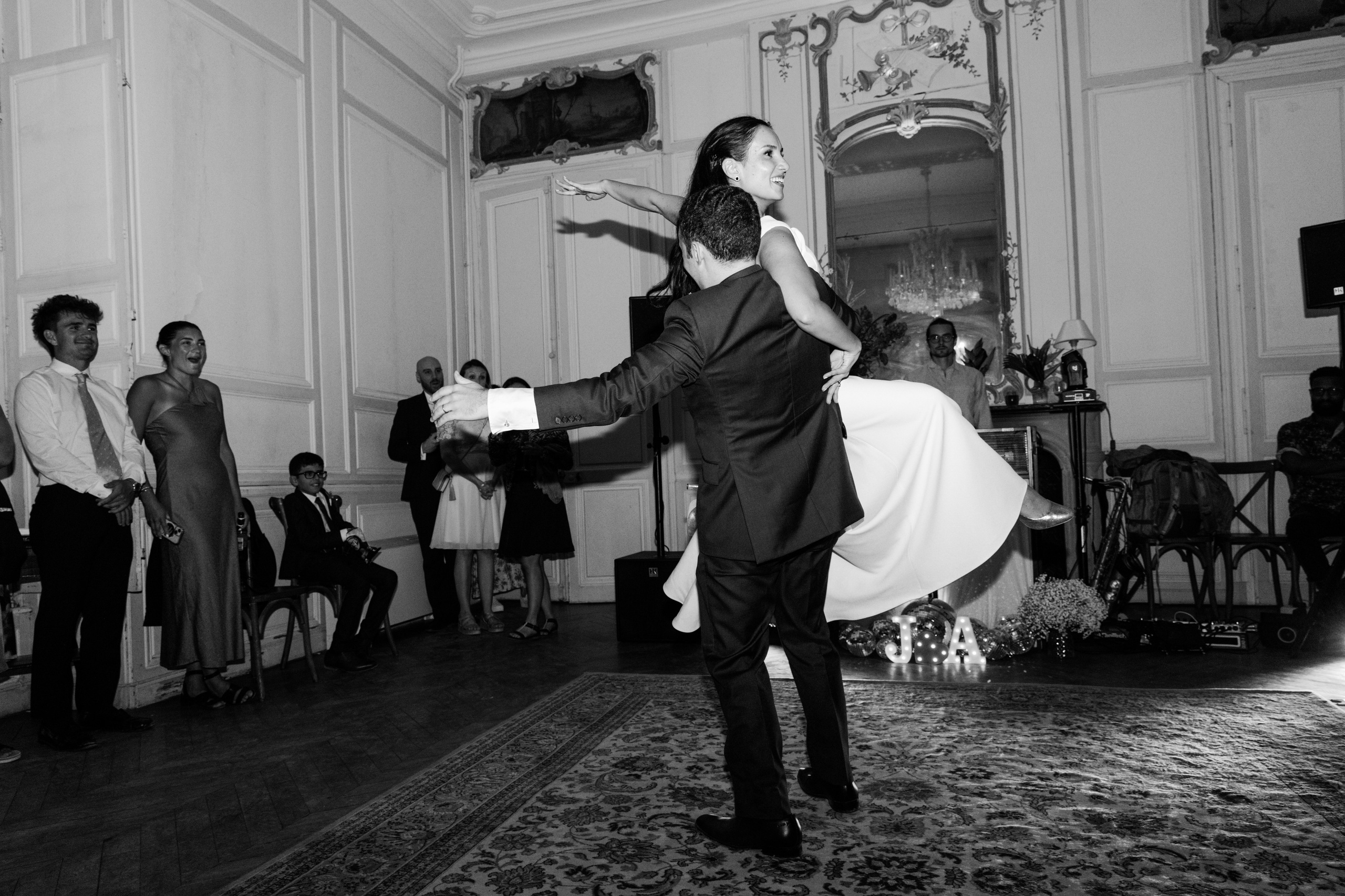 Angela & Joe. Photographer in Paris