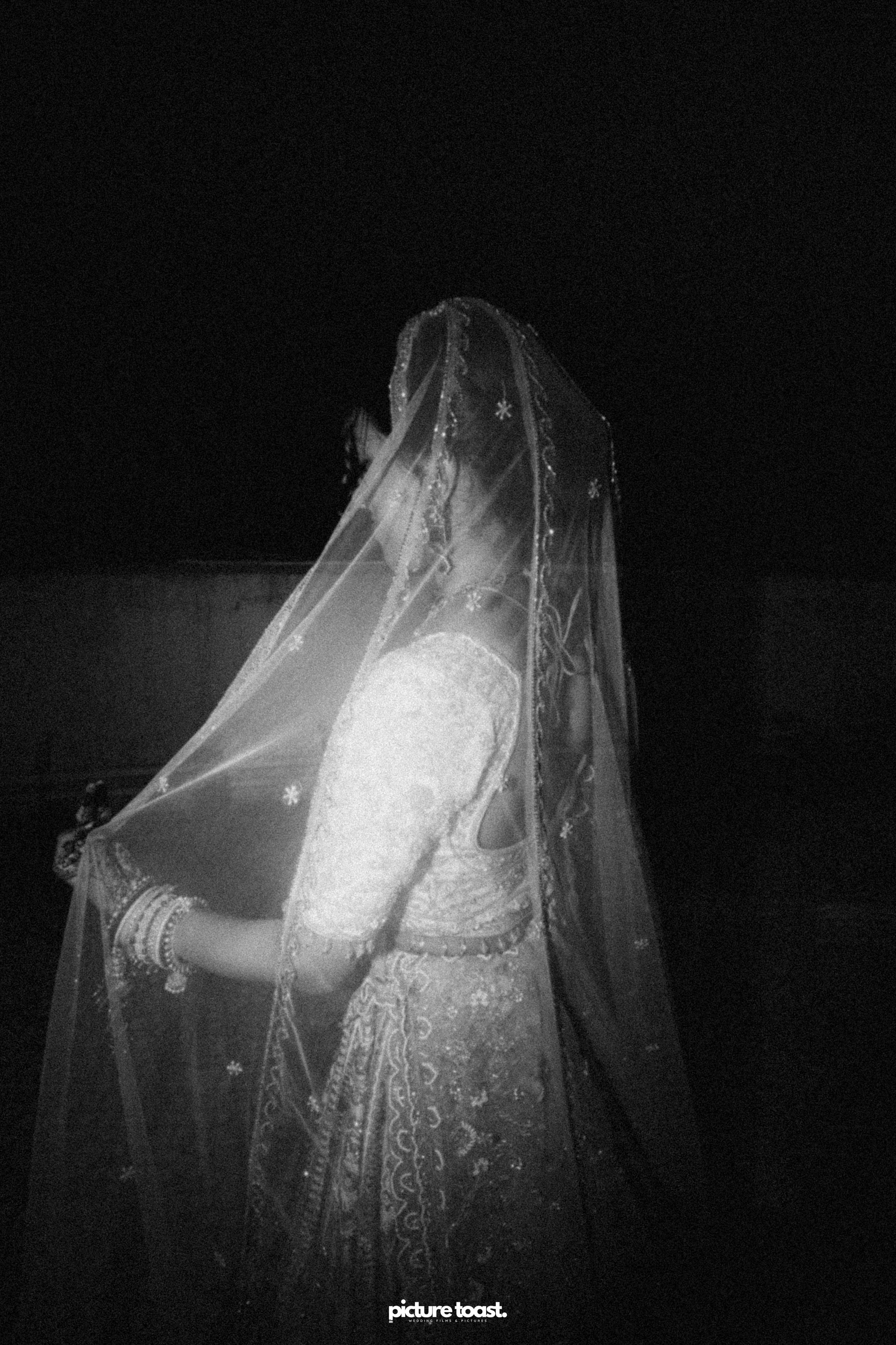 Gujarathi Wedding! Ft. Sahil & Thanima. Fine art Wedding Photographers in India & Canada