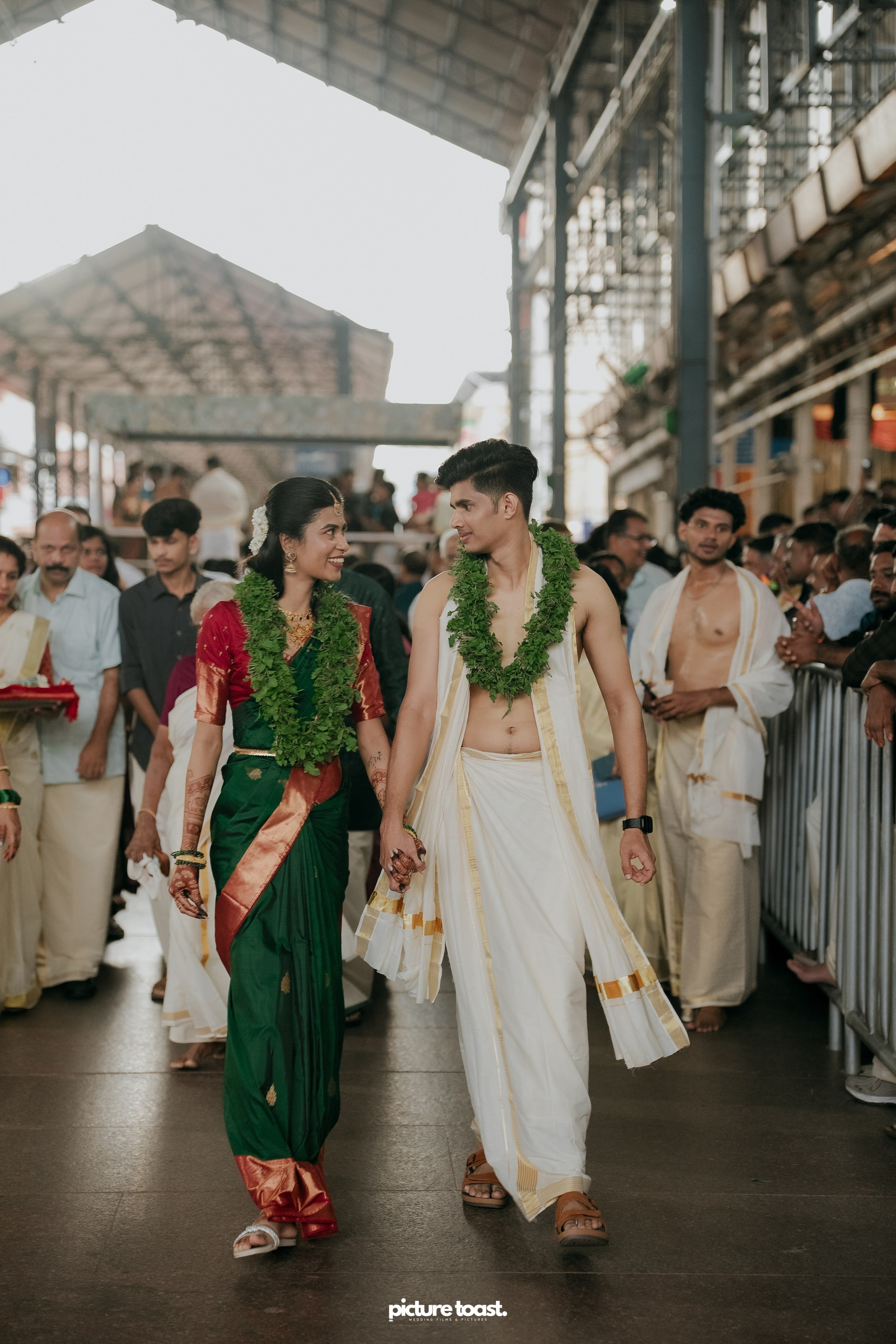 Guruvayur Wedding Ft. Athira & Abilash. Fine art Wedding Photographers in India & Canada