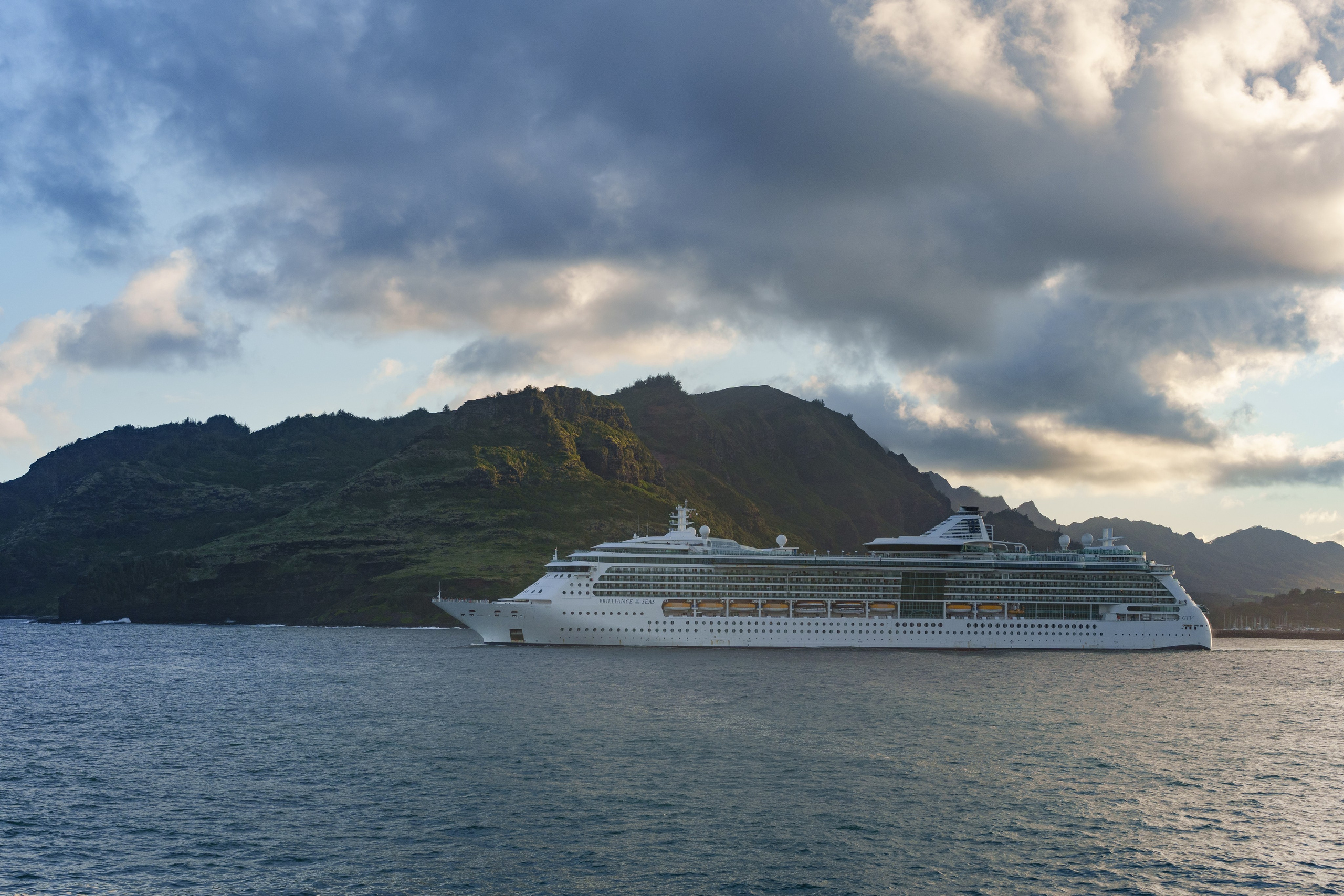 SHIPS. Awards winning photographer in Kauai, Hawaii
