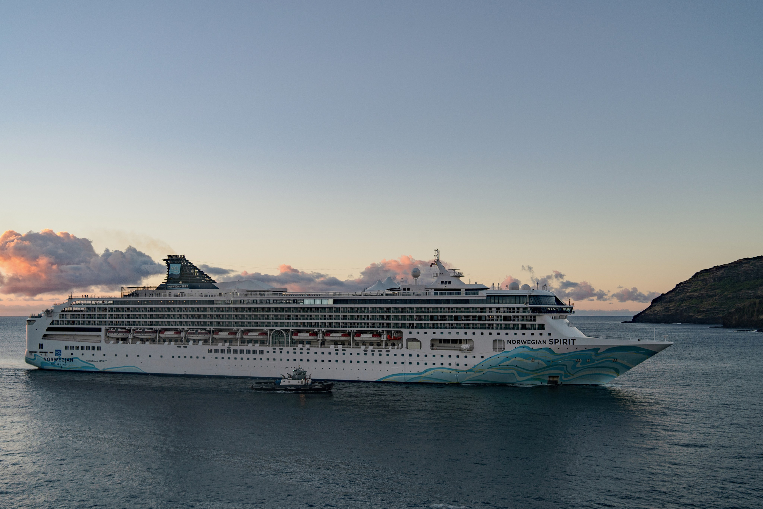 SHIPS. Awards winning photographer in Kauai, Hawaii