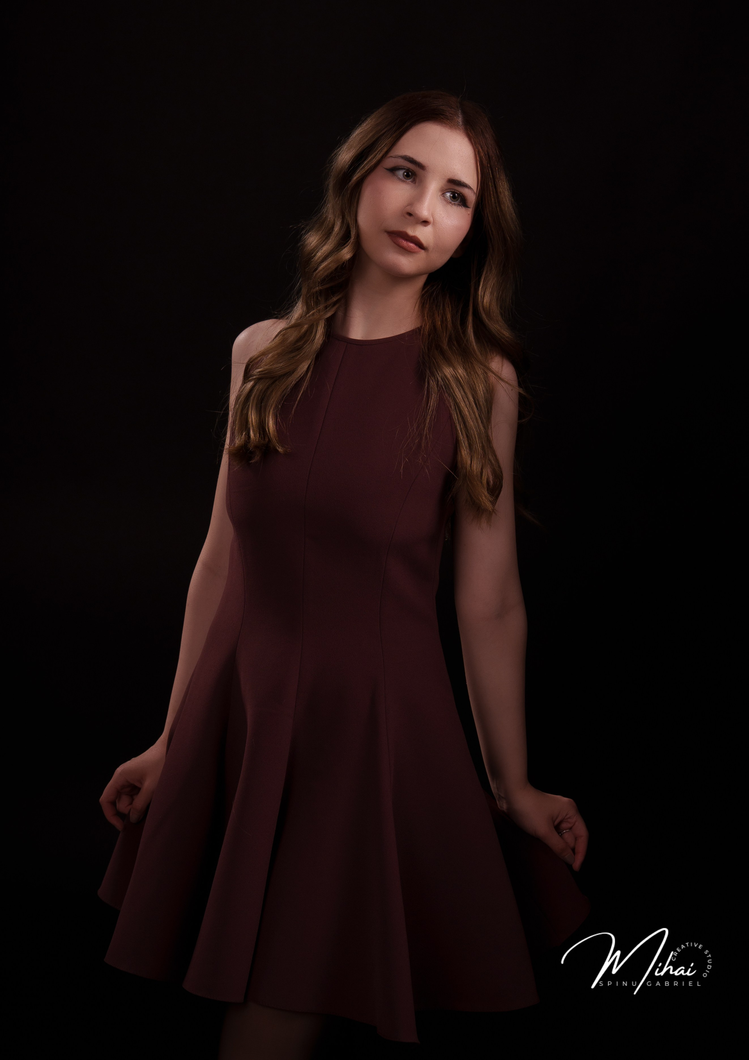 Cristiana. Foto Studio — Fotograf de evenimente, nunti, botezuri, portrete