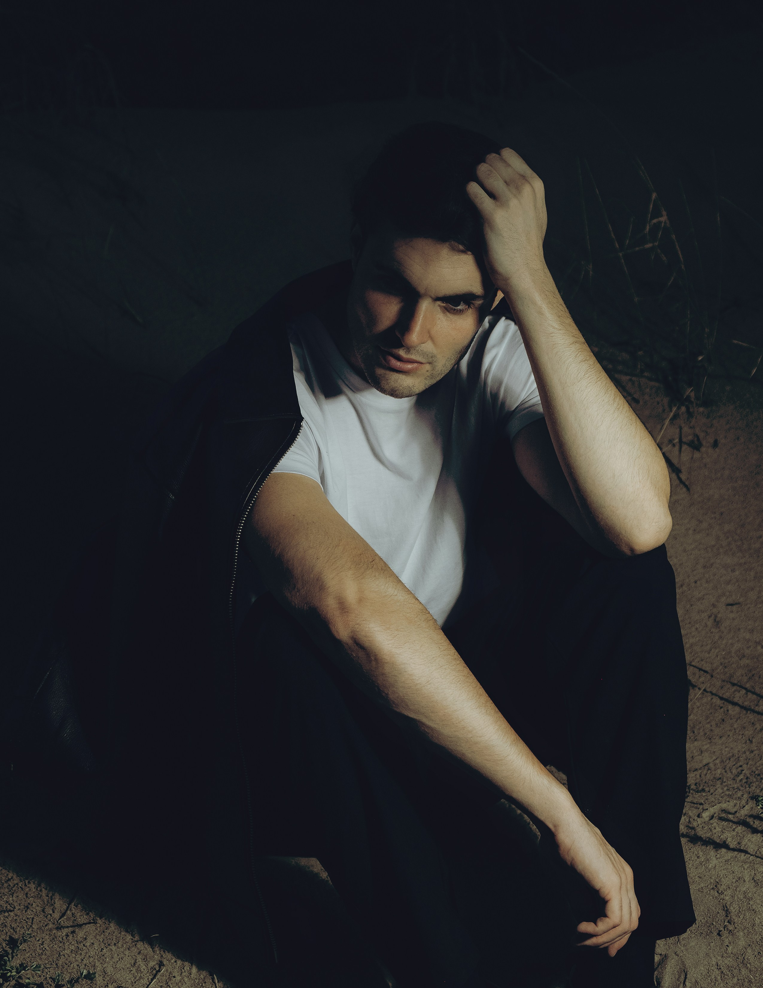 Фотосессия для актера Jaime Medina в дюнах — фотограф Андрей Луковников, Испания (Гуардамар, Аликанте, Торревьеха)