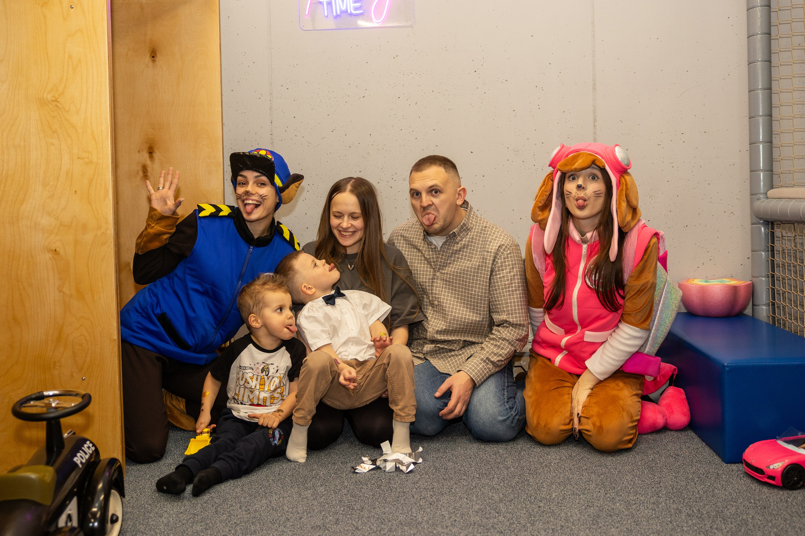 День рождения Артёма 24 января 2026 года. Семейный и детский фотограф в Варшаве Мила Бобровская