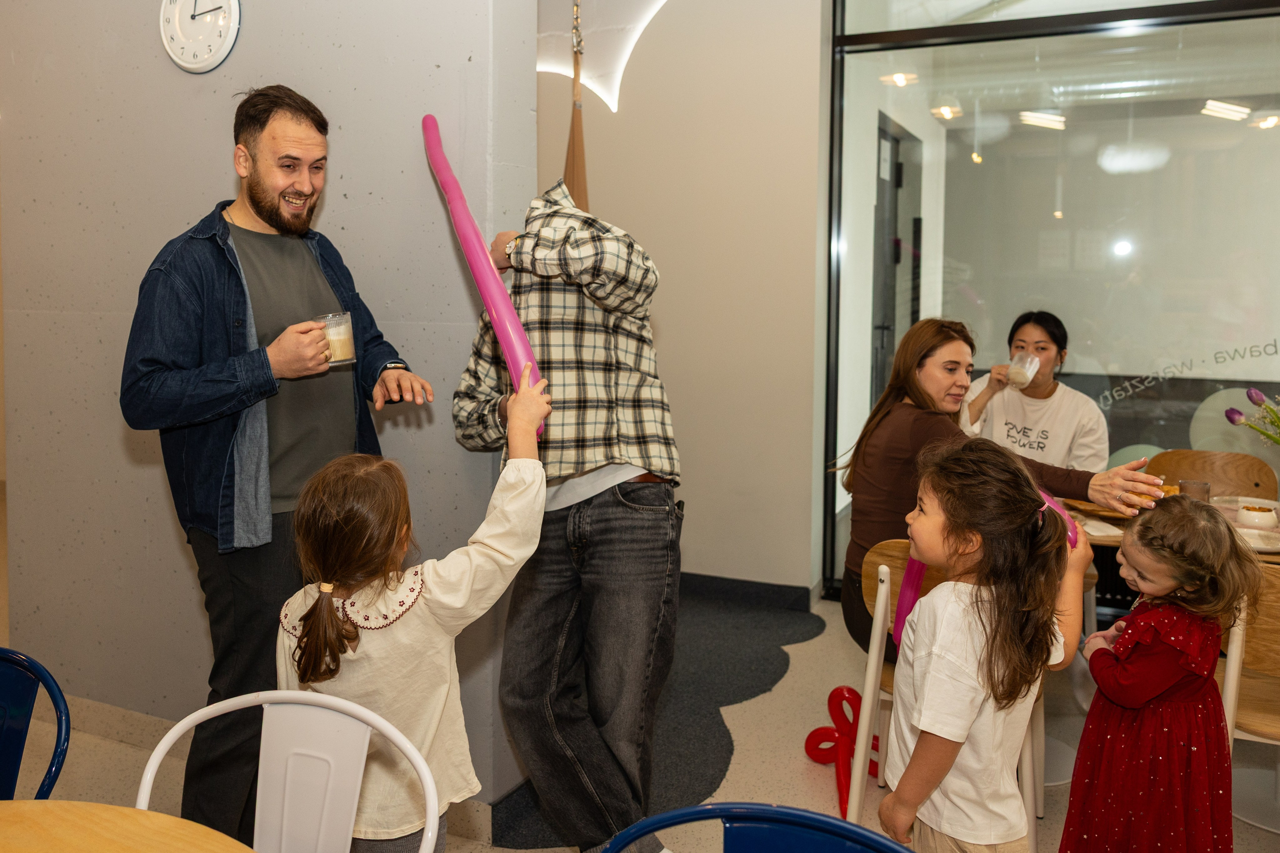 День рождения Артёма 24 января 2026 года. Семейный и детский фотограф в Варшаве Мила Бобровская