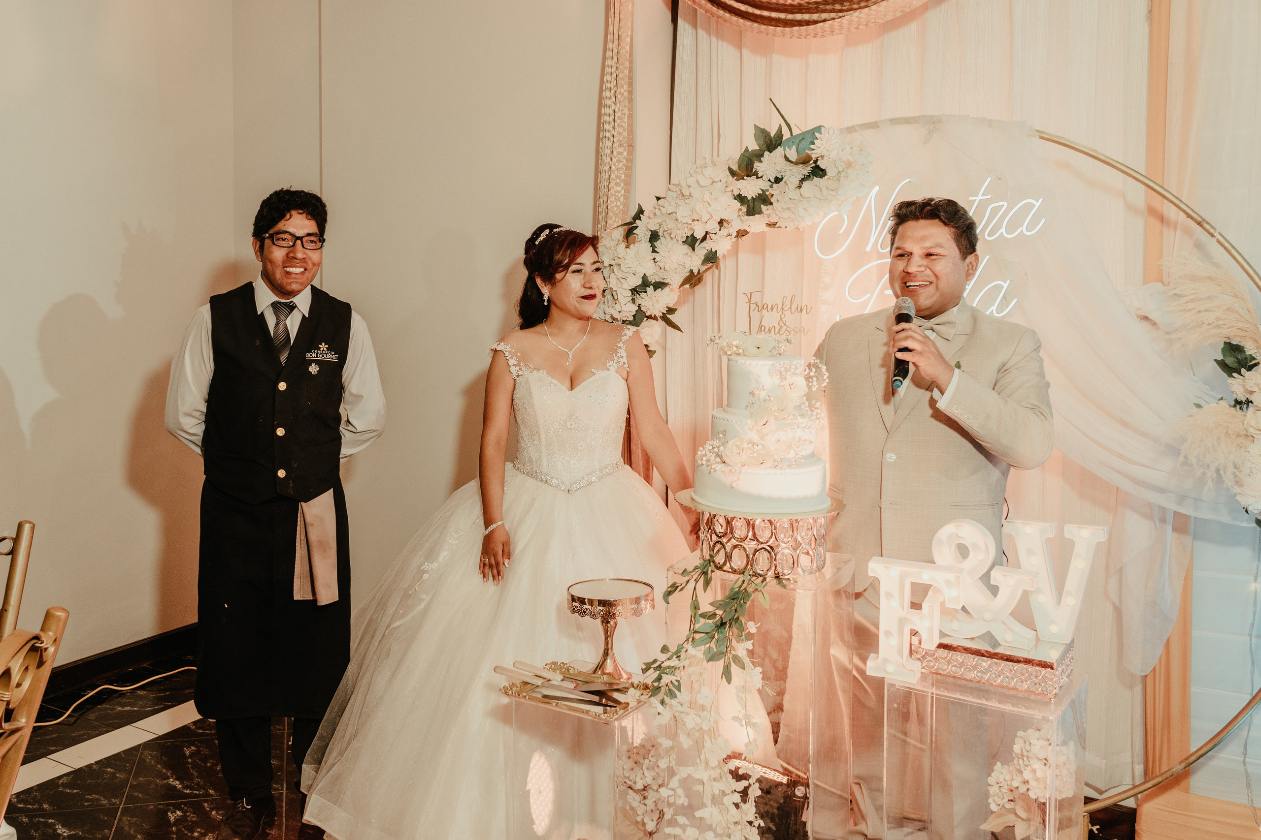 VANESSA + FRANKLIN BODA RELIGIOSA. Studio KVTA | Fotografía y Video de Bodas en Arequipa