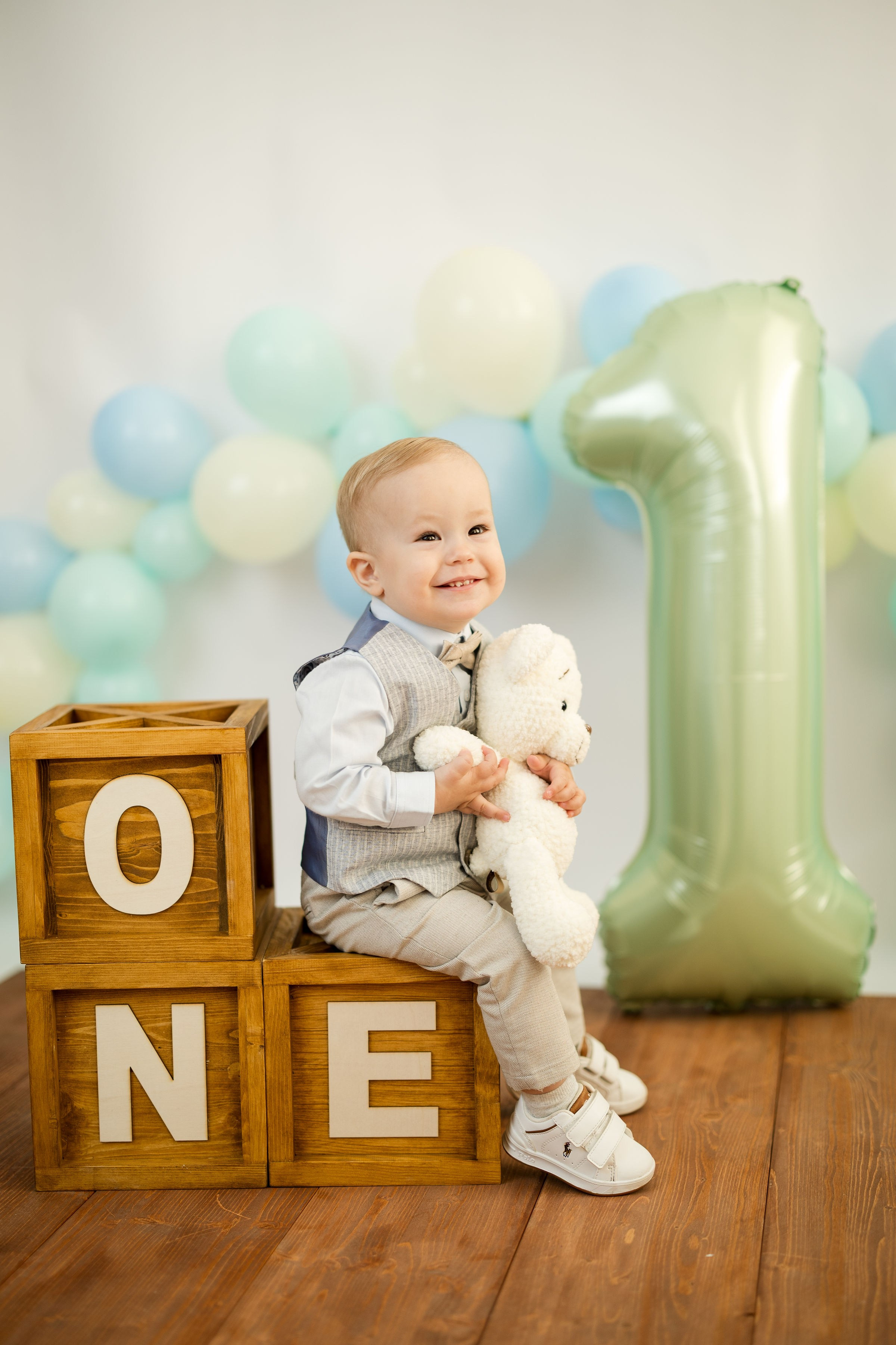 Cake Smash. Novorođenčad, Trudnice i Porodični fotogaf u Beču i Požarevcu Mihajlo Stević