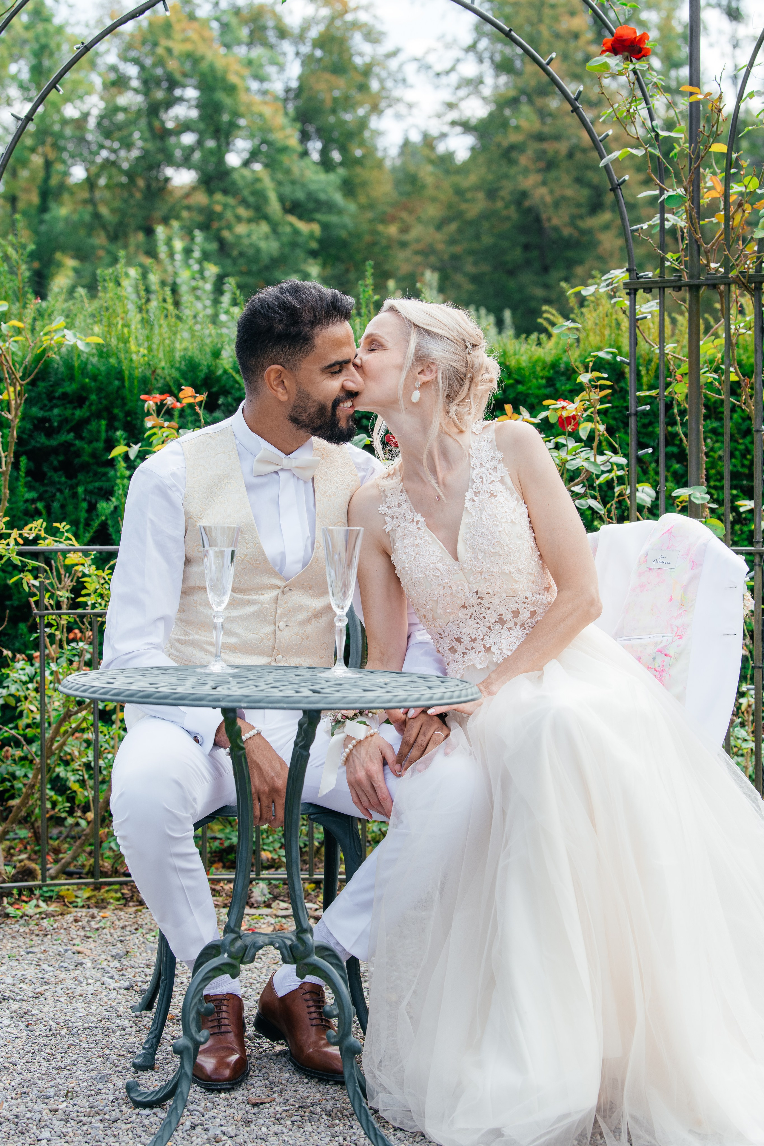 FLORENCE & JAMAL Dübendorf, Switzerland. I am Elena Altendorfer. Wedding photographer in Zurich and Switzerland