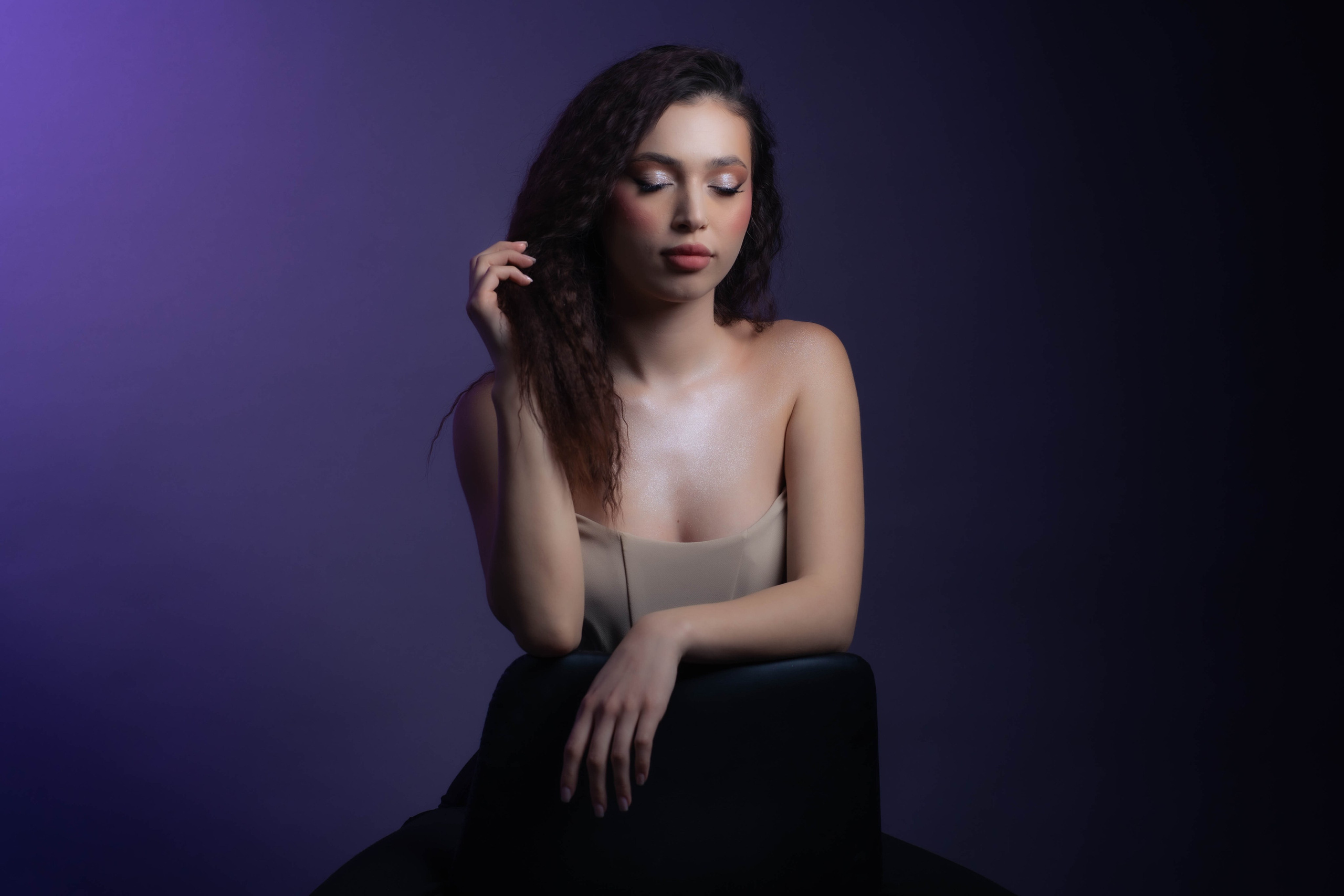 Studio Portraits. Antoine Bugheanu — Editorial & Portrait Photographer based in Romania, specializing in editorial, studio and commercial photography