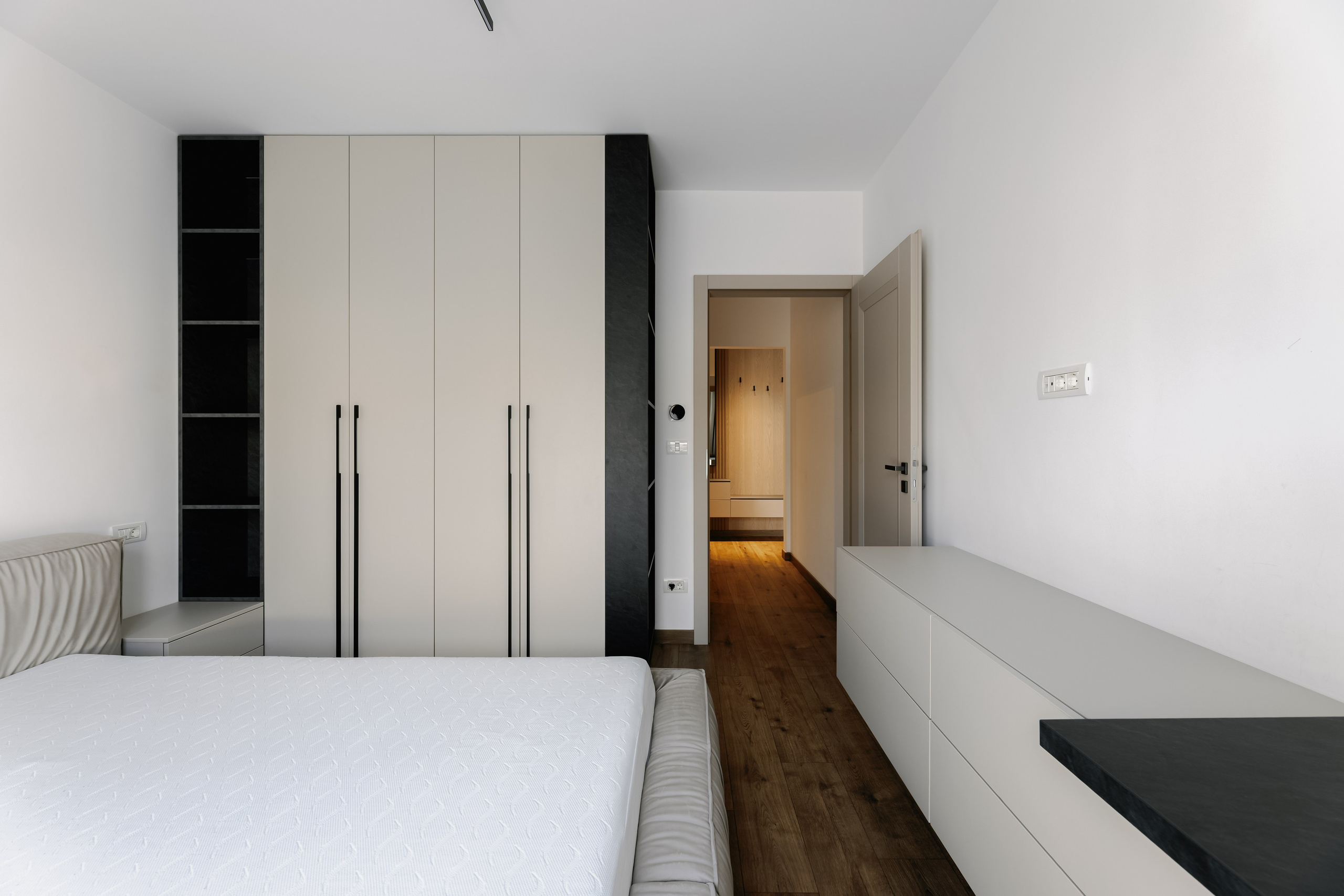 INTERIOR - REALESTATE. Samuel Ciobanu