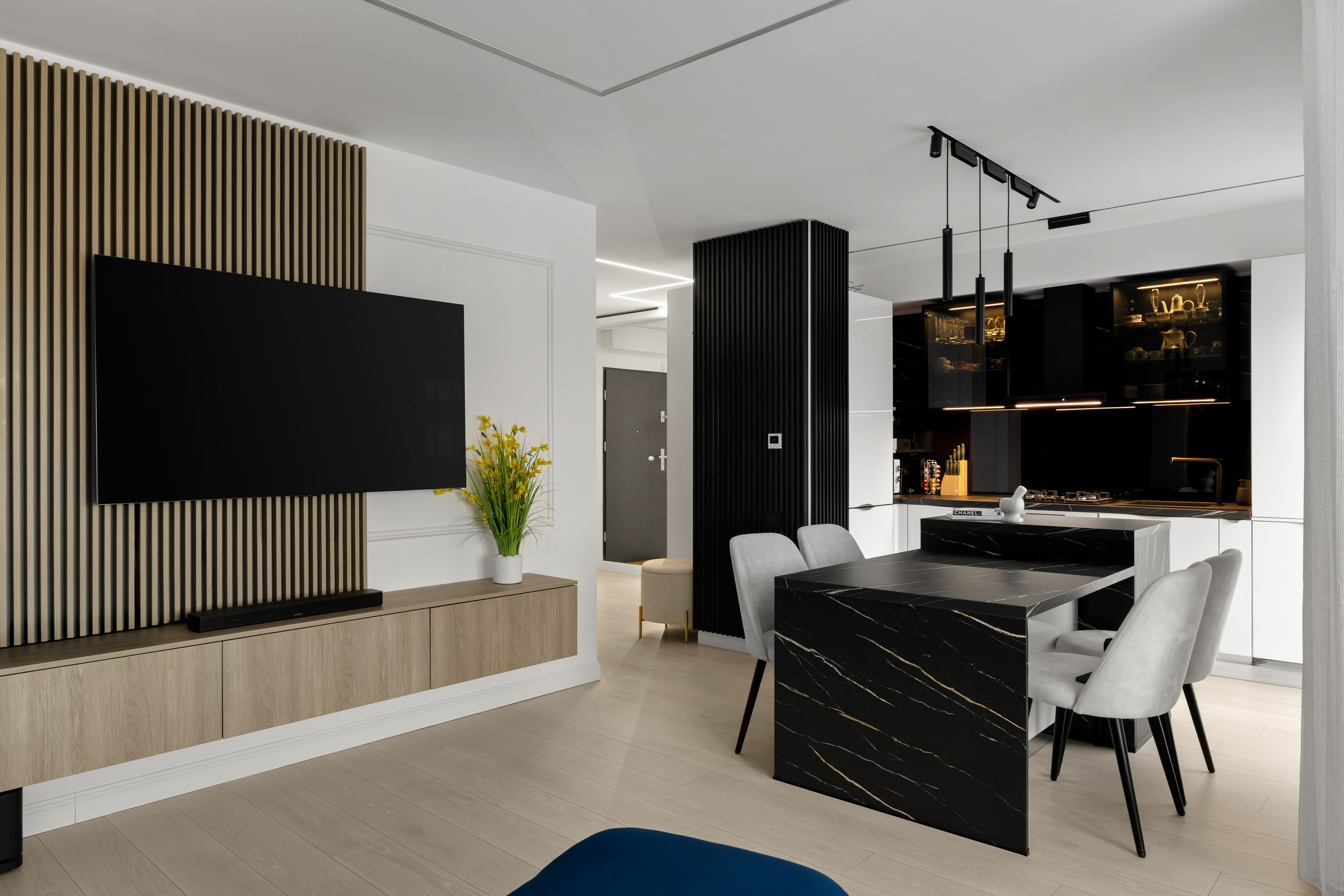 INTERIOR - REALESTATE. Samuel Ciobanu