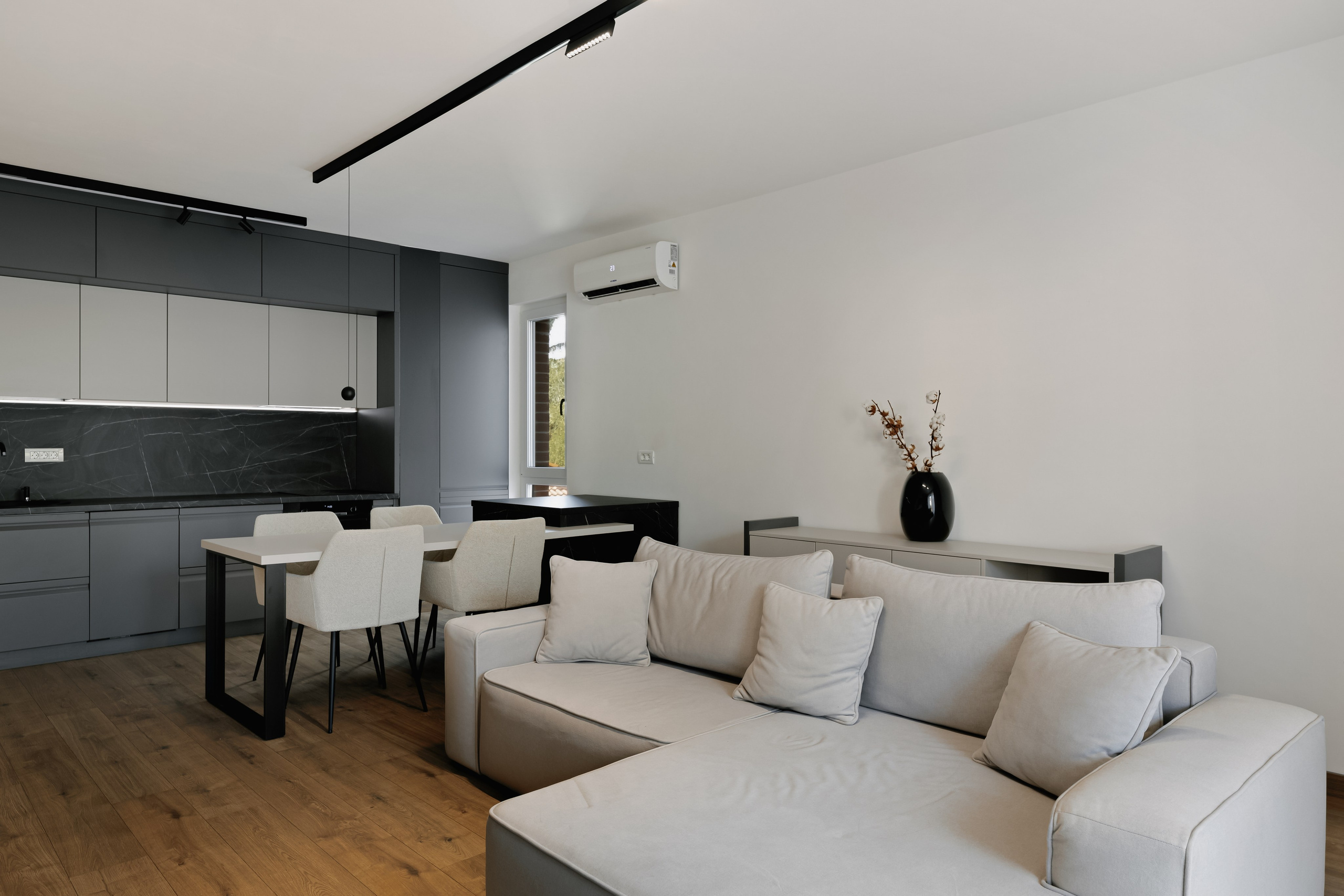 INTERIOR - REALESTATE. Samuel Ciobanu