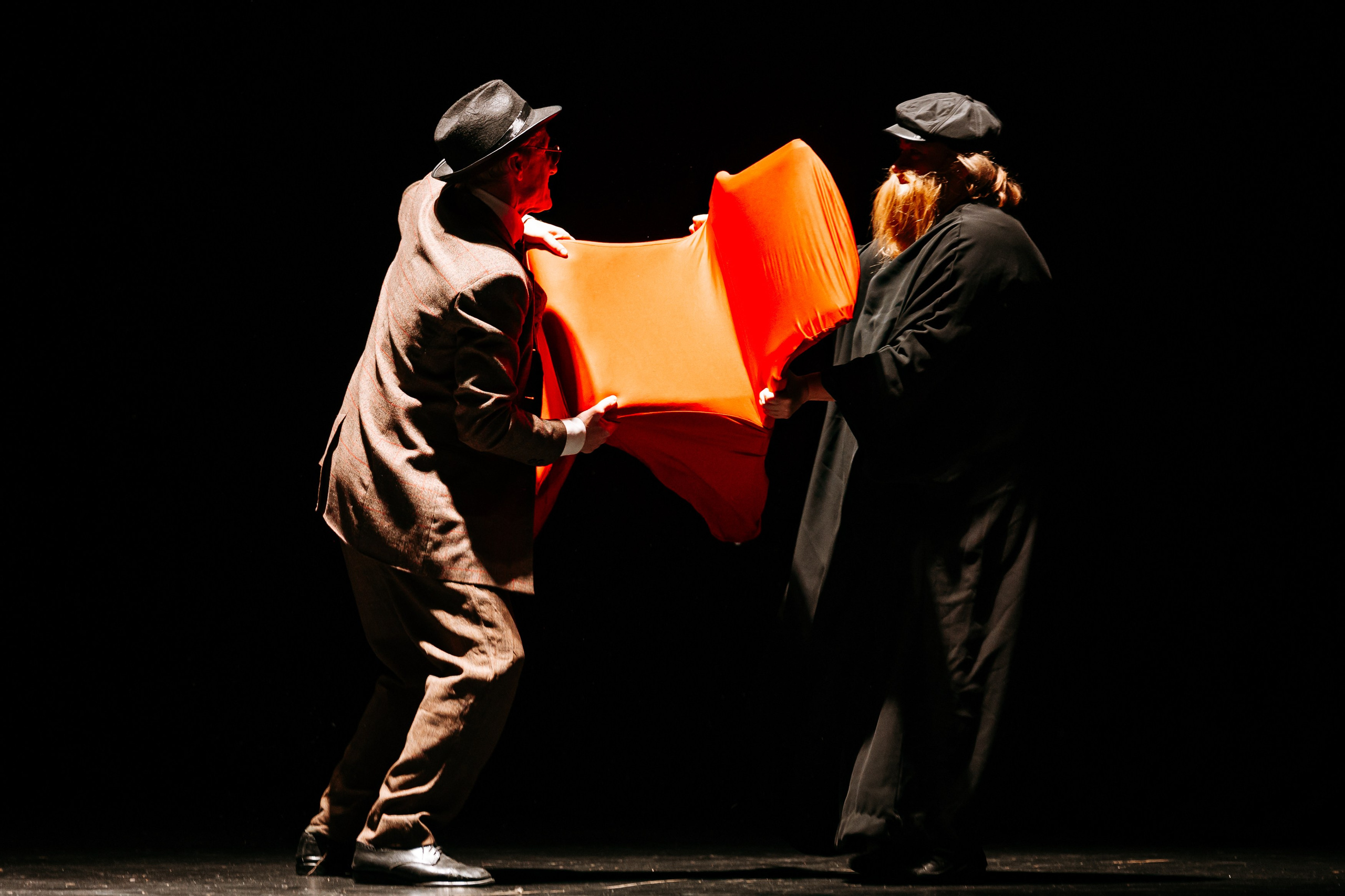 Garbo Teater „12 стульев“. Jelizaveta Gross - reportaaži- ja portreefotograaf Narvas