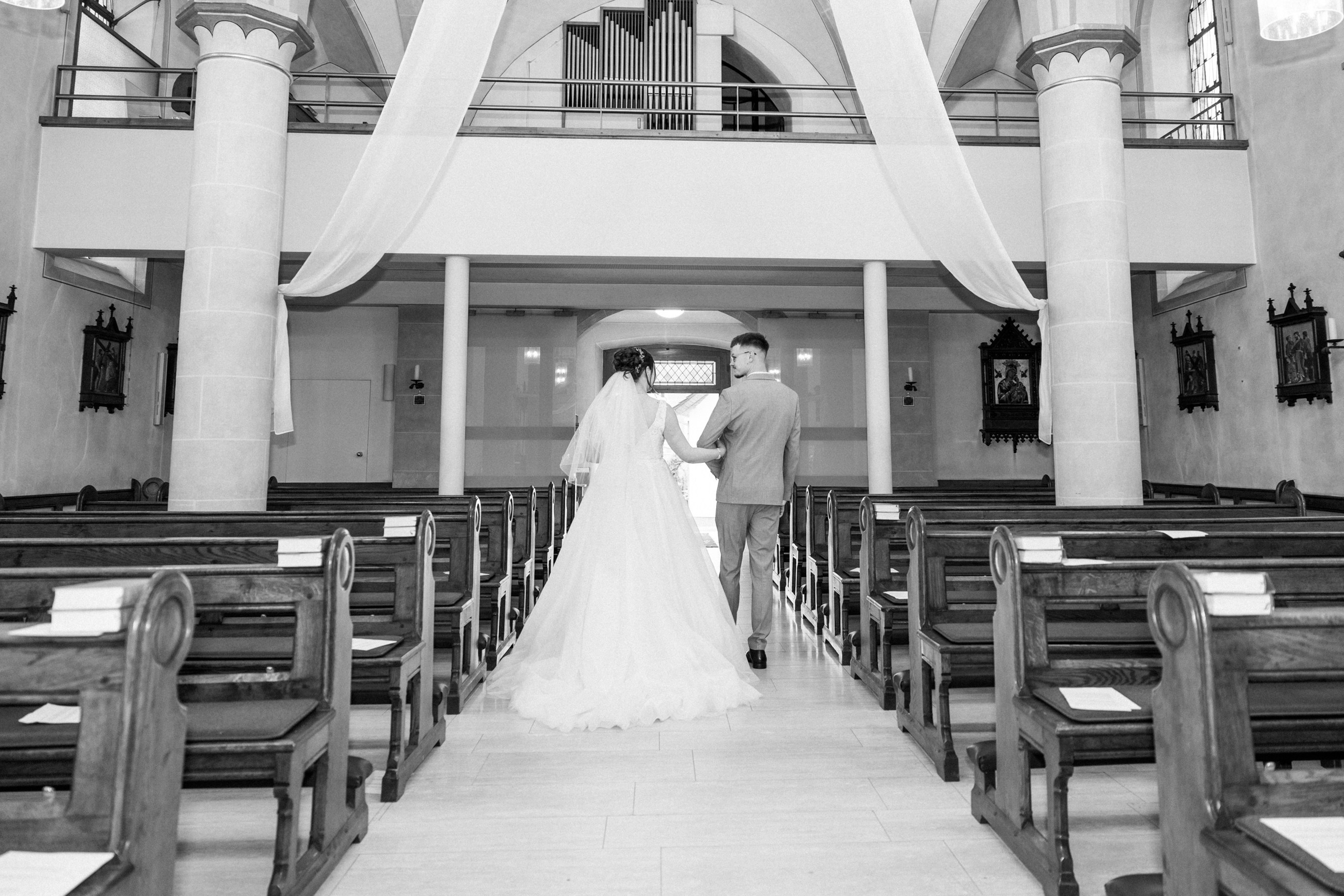 Kirchliche Trauung Salzkoten – Emotionale Hochzeitsfotos & Reportagen. Hochzeitsfotografin in Gütersloh | Authentische Hochzeitsreportagen | TK Photographie