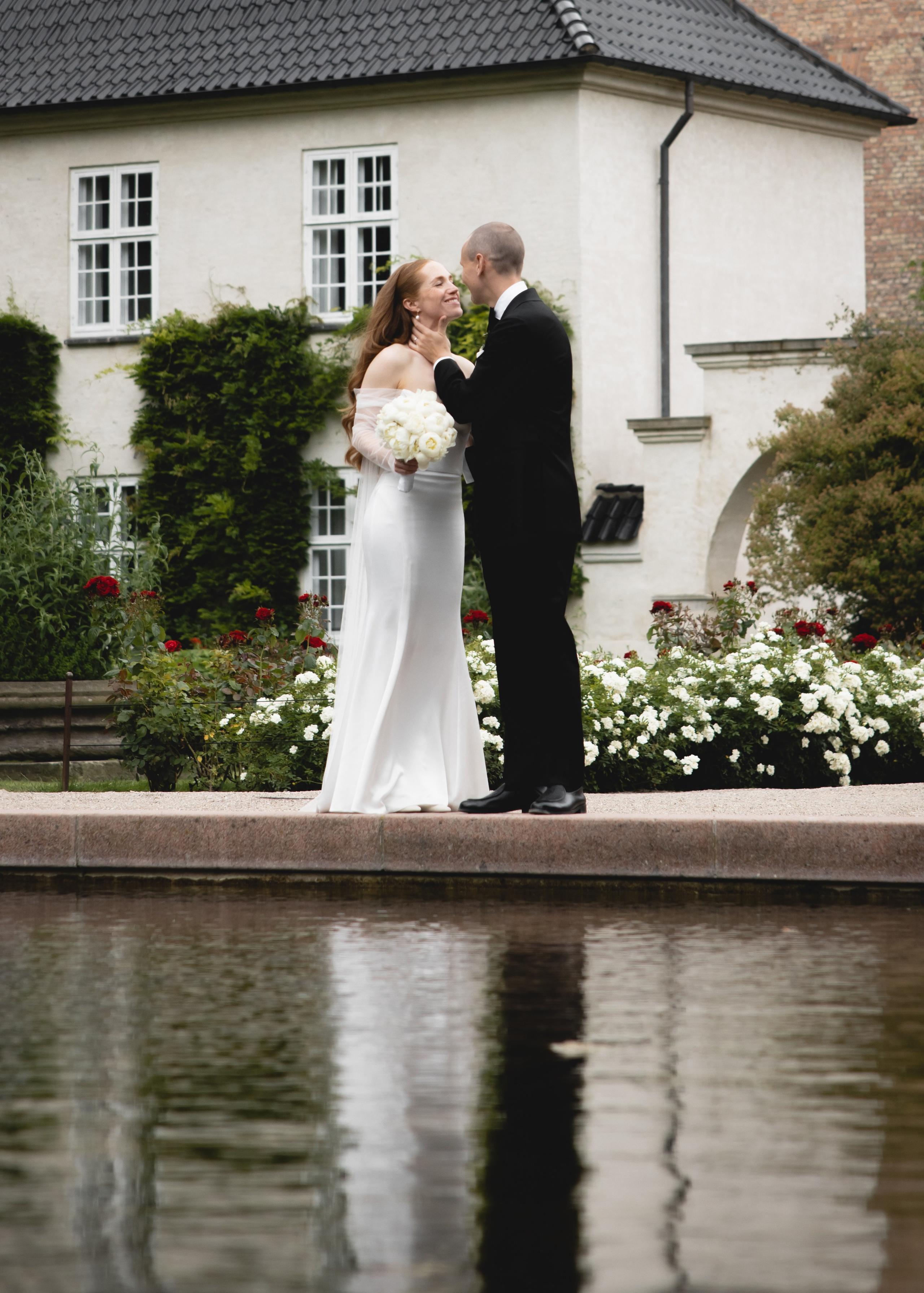 Sofia and Brandon. Professional wedding photographer in Copenhagen, Denmark — Julia Byron